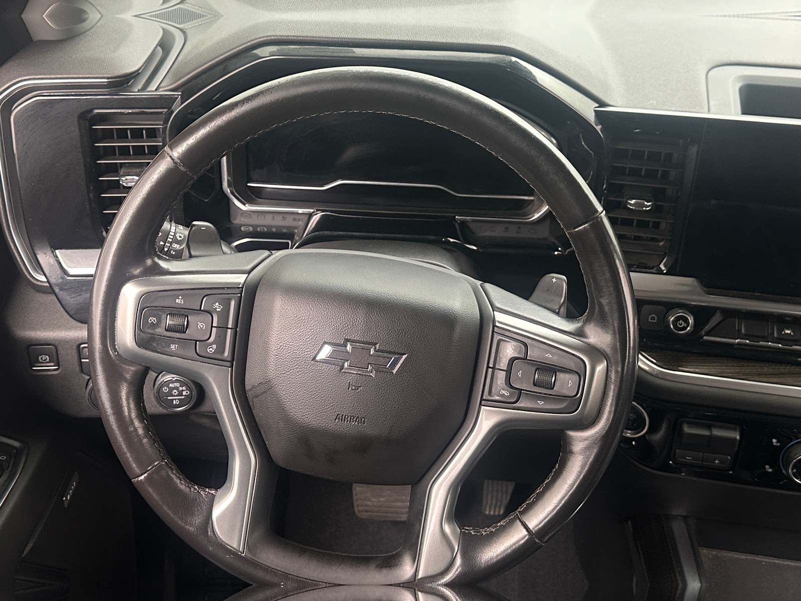 Thumbnail: 2022 Chevrolet Silverado 1500 - 5