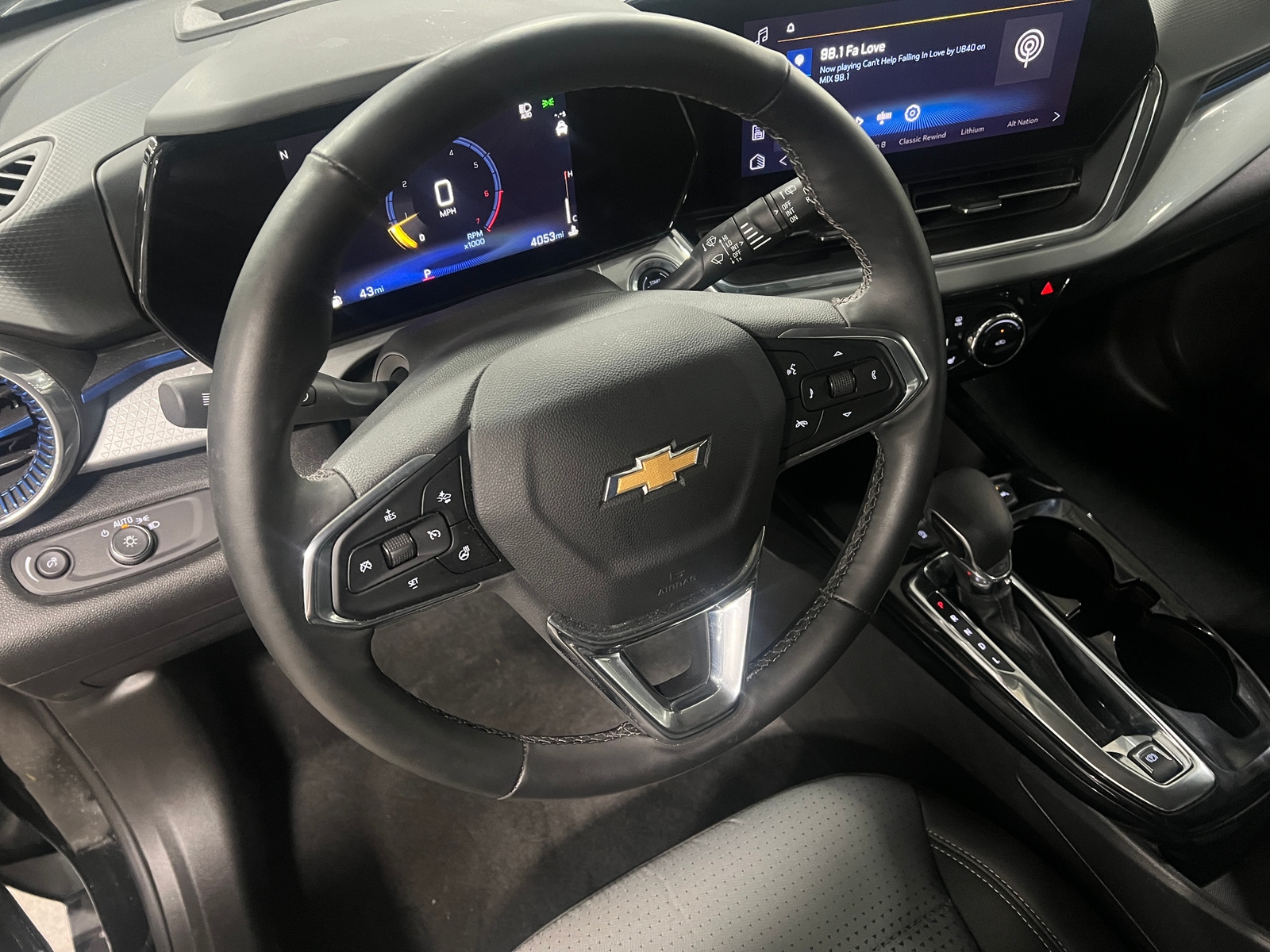 Thumbnail: 2026 Chevrolet Trax - 5