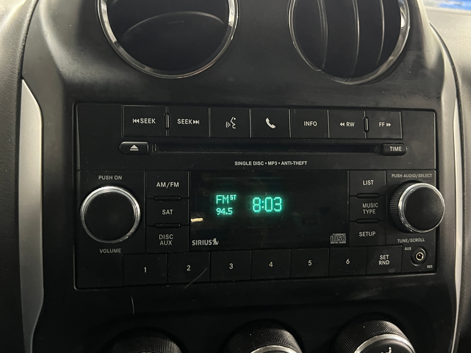 Thumbnail: 2016 Jeep Compass - 3