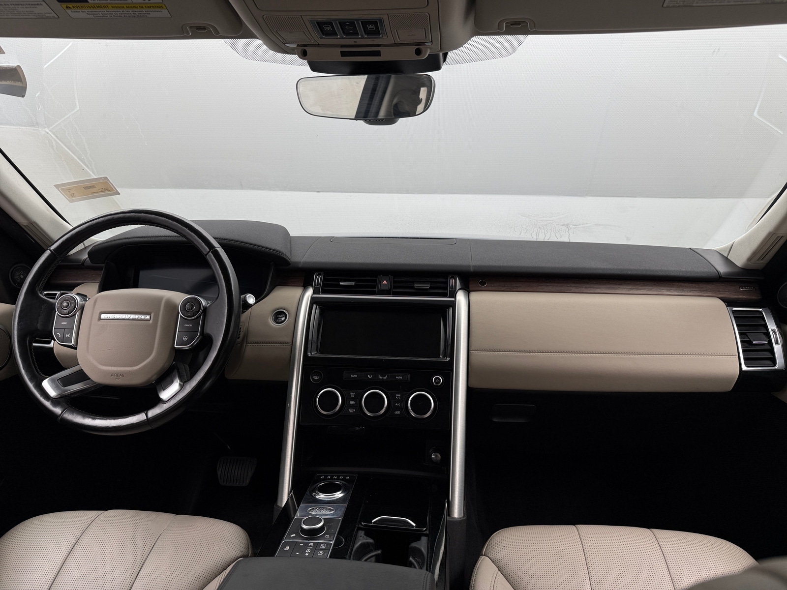 Thumbnail: 2018 Land Rover Discovery - 2