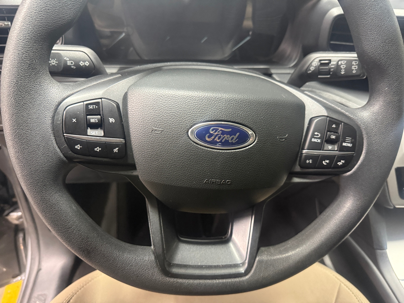 Thumbnail: 2023 Ford Explorer - 5