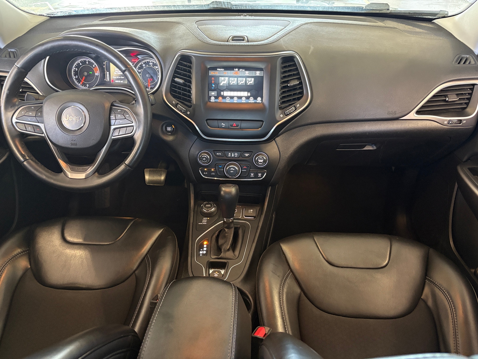 Thumbnail: 2019 Jeep Cherokee - 3