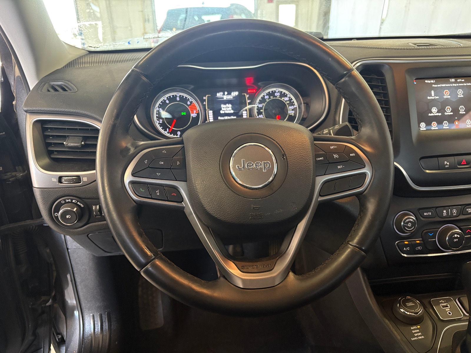 Thumbnail: 2019 Jeep Cherokee - 5