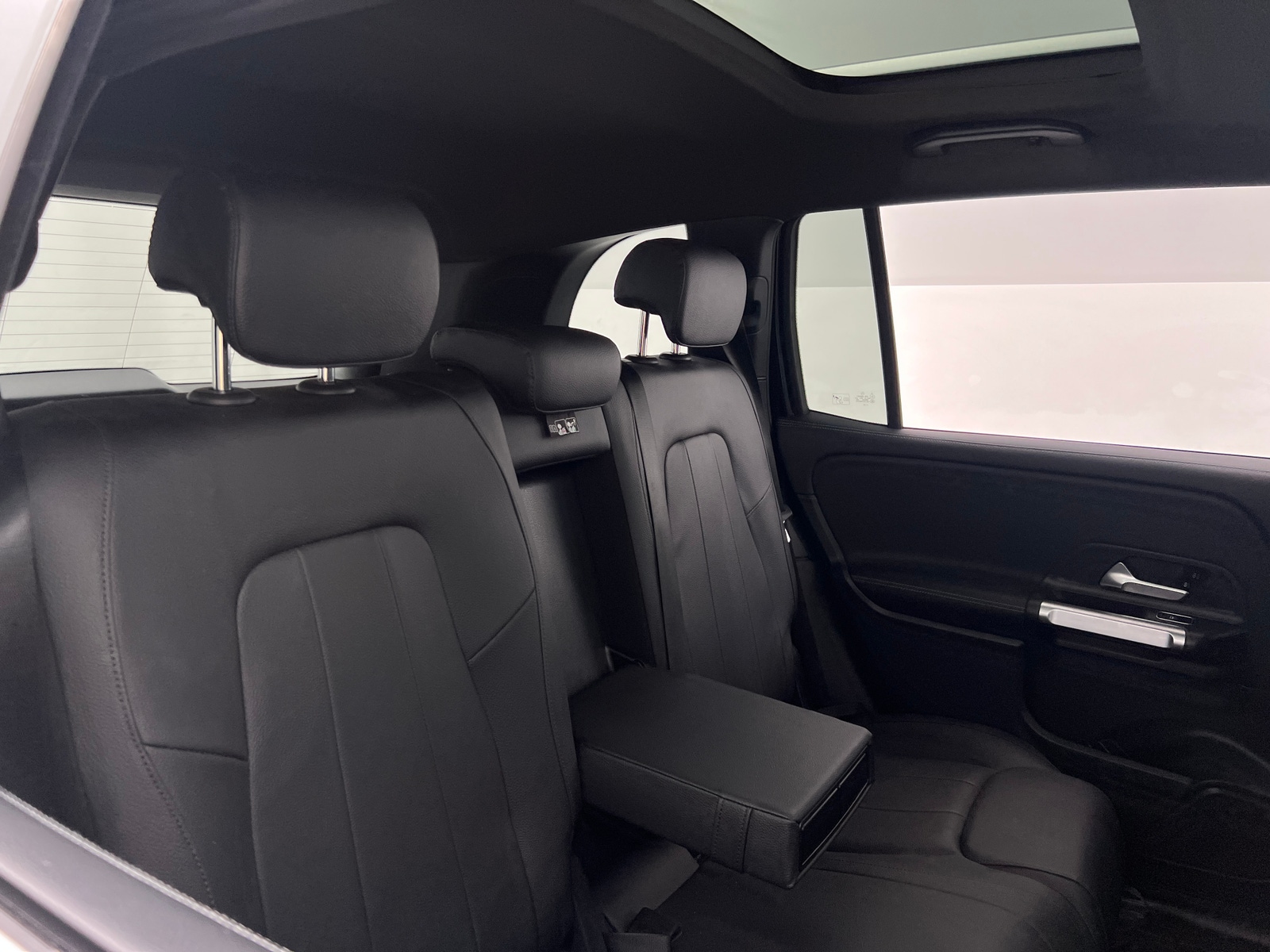 Thumbnail: 2021 Mercedes-Benz GLB - 5
