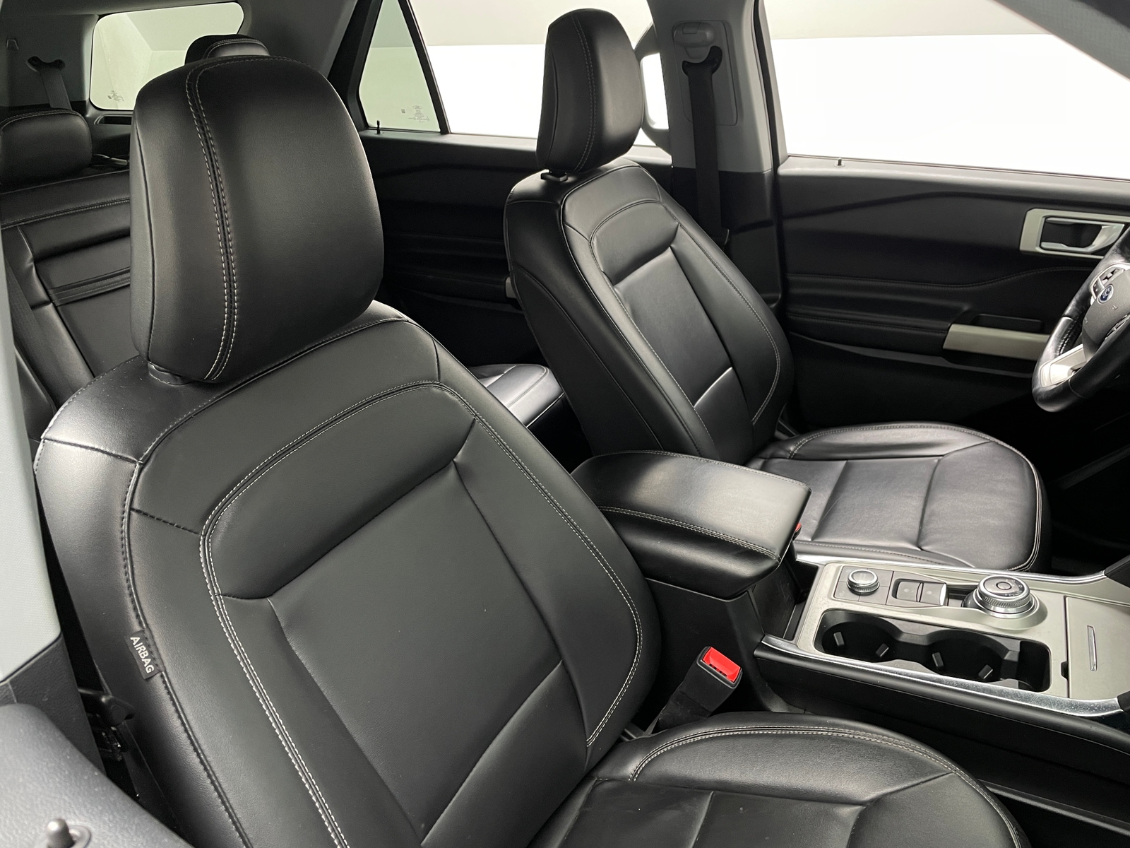 Thumbnail: 2022 Ford Explorer - 2