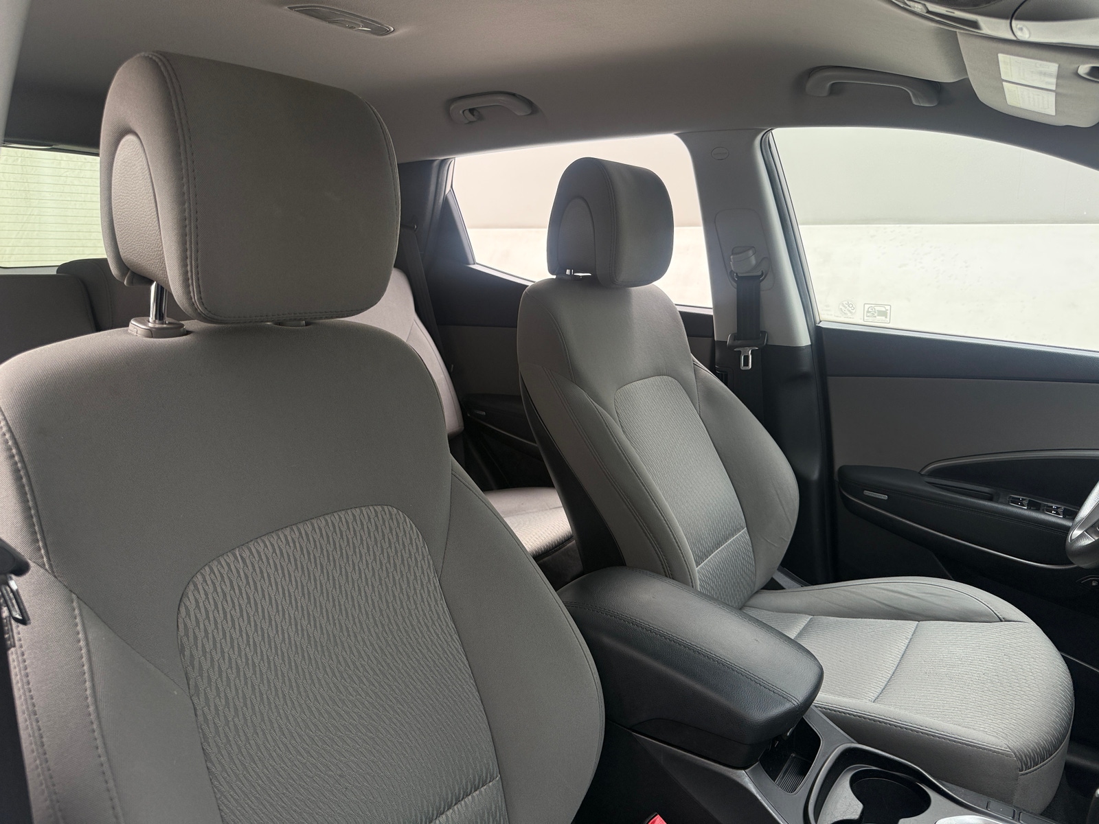 Thumbnail: 2017 Hyundai Santa Fe - 2