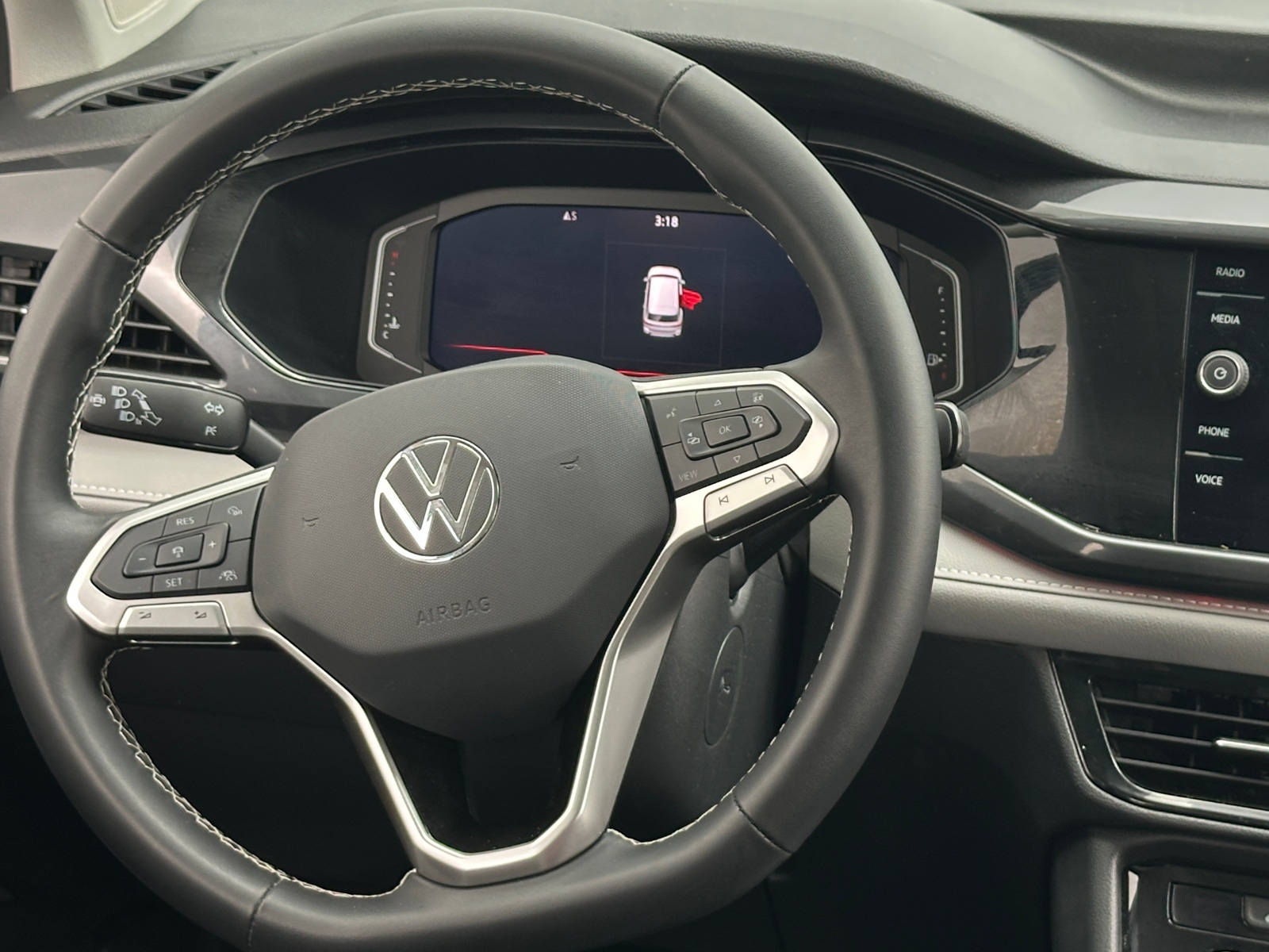 Thumbnail: 2024 Volkswagen Taos - 4