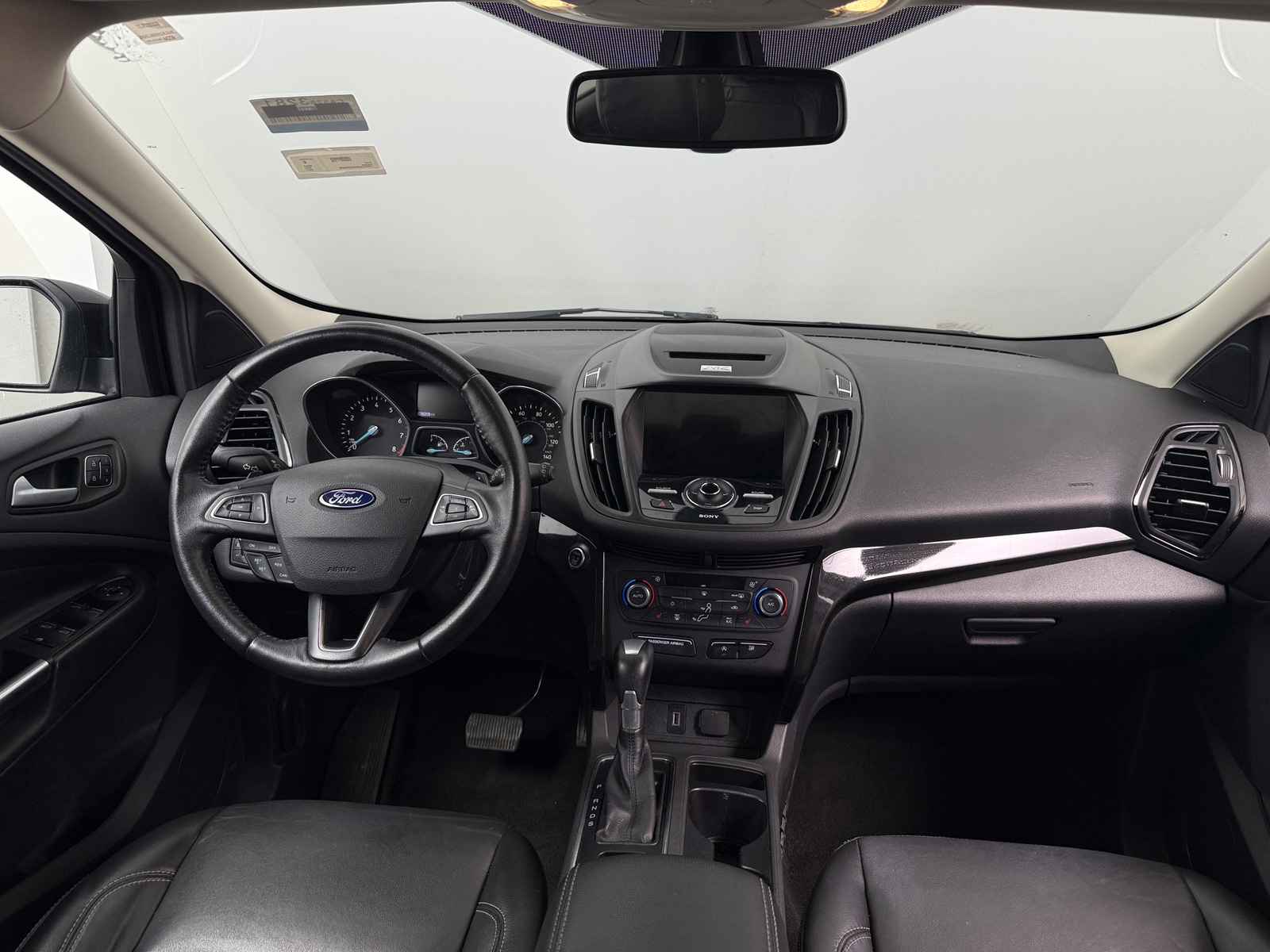 Thumbnail: 2017 Ford Escape - 3