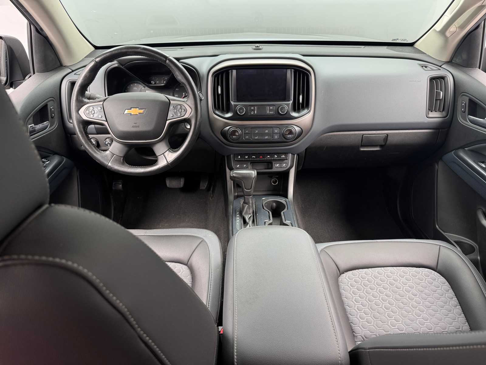 Thumbnail: 2021 Chevrolet Colorado - 3