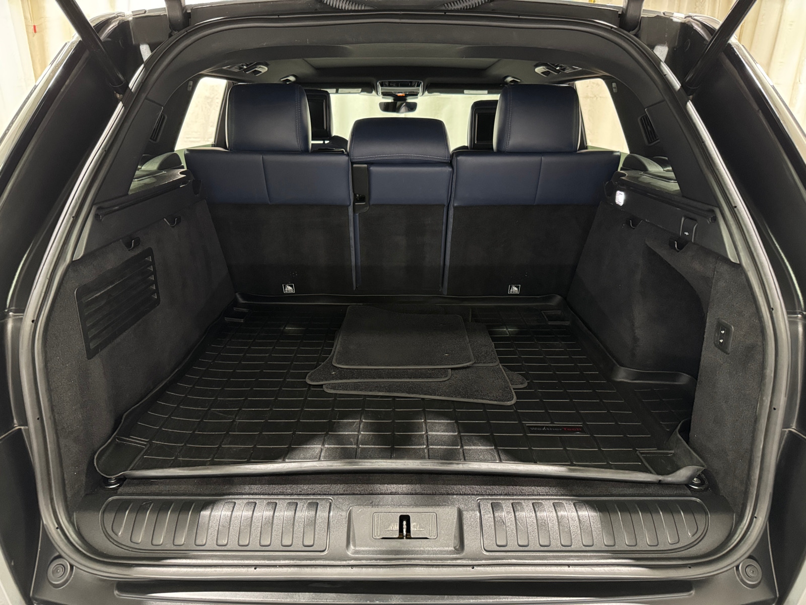 Thumbnail: 2019 Land Rover Range Rover Sport - 6