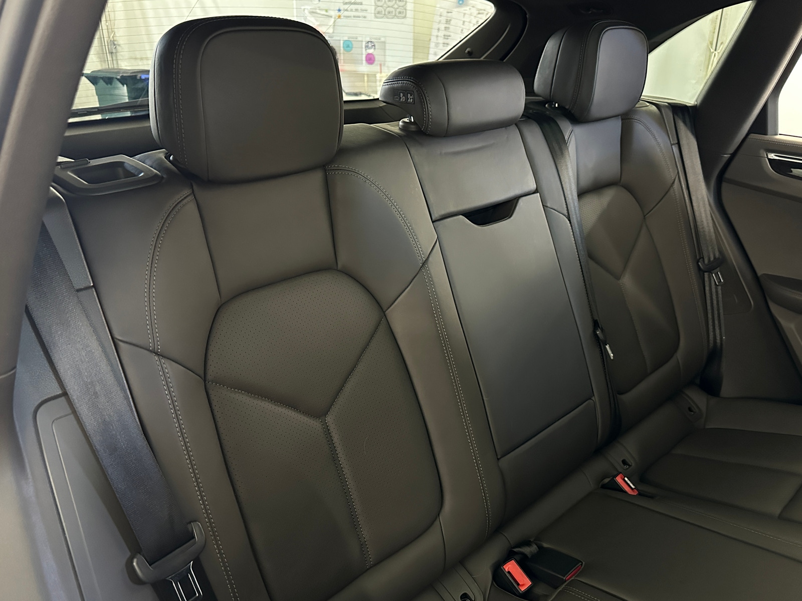 Thumbnail: 2018 Porsche Macan - 5