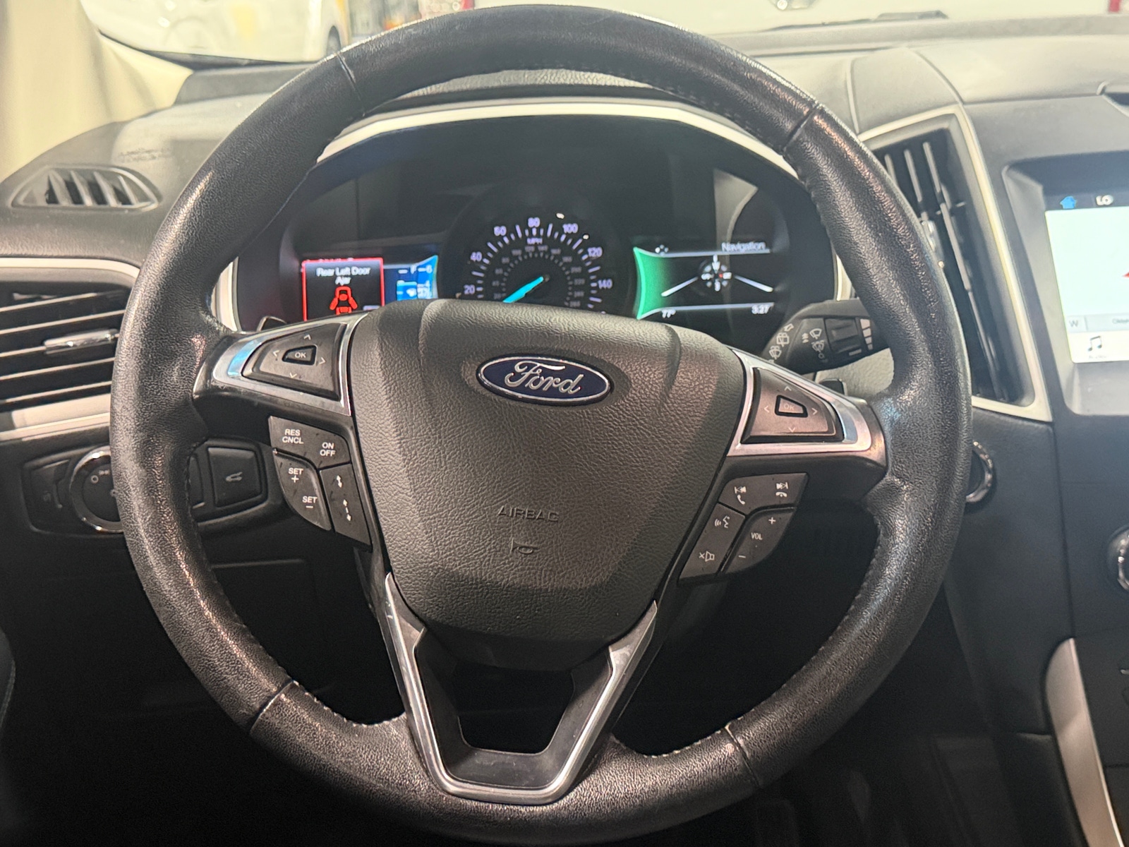 Thumbnail: 2018 Ford Edge - 5