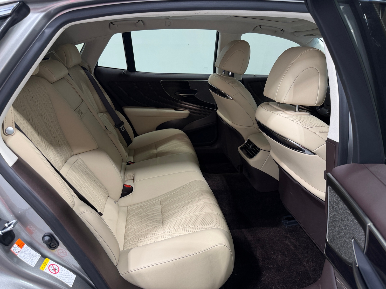 Thumbnail: 2019 Lexus LS - 5