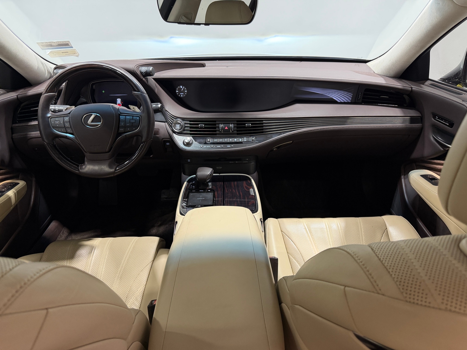 Thumbnail: 2019 Lexus LS - 2