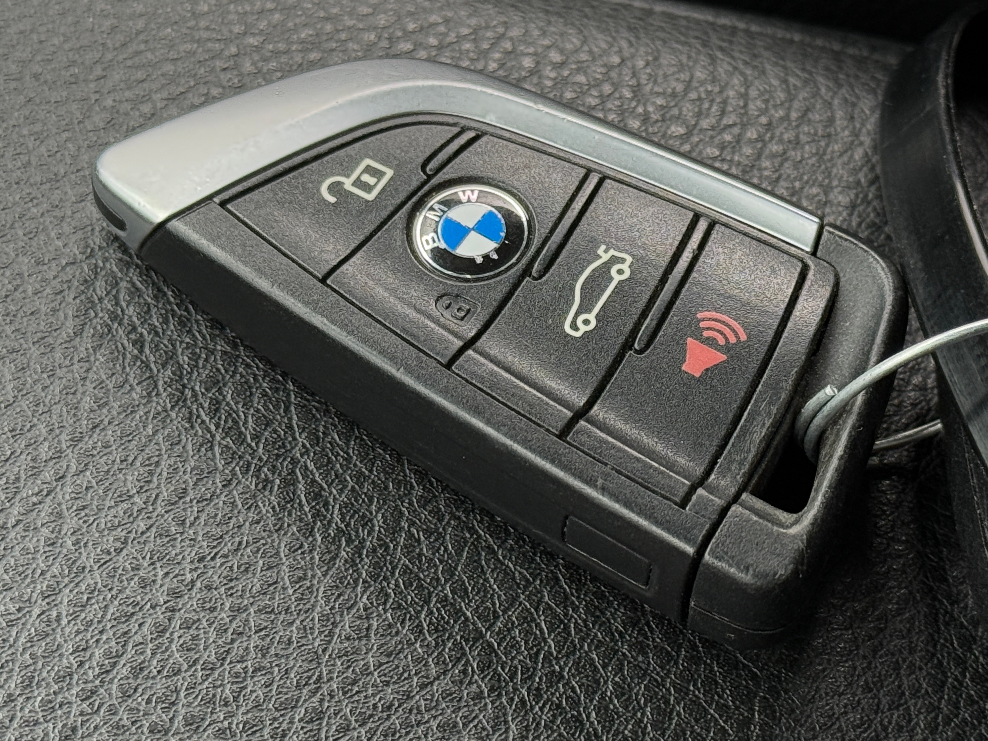 2017 BMW X1 28i - Photo 12