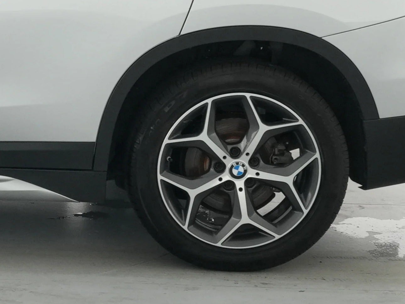 2017 BMW X1 28i - Photo 16