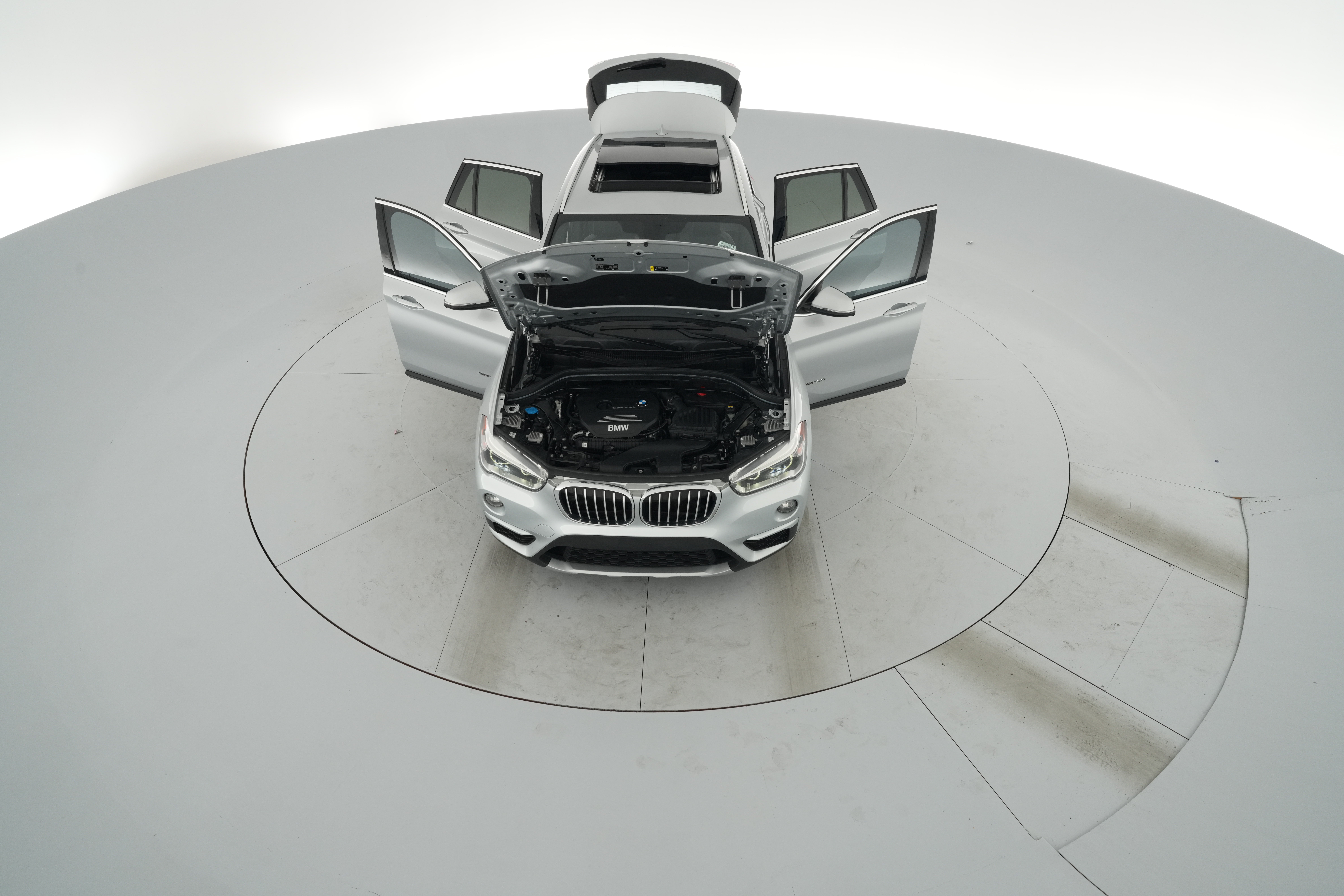 2017 BMW X1 28i - Photo 40