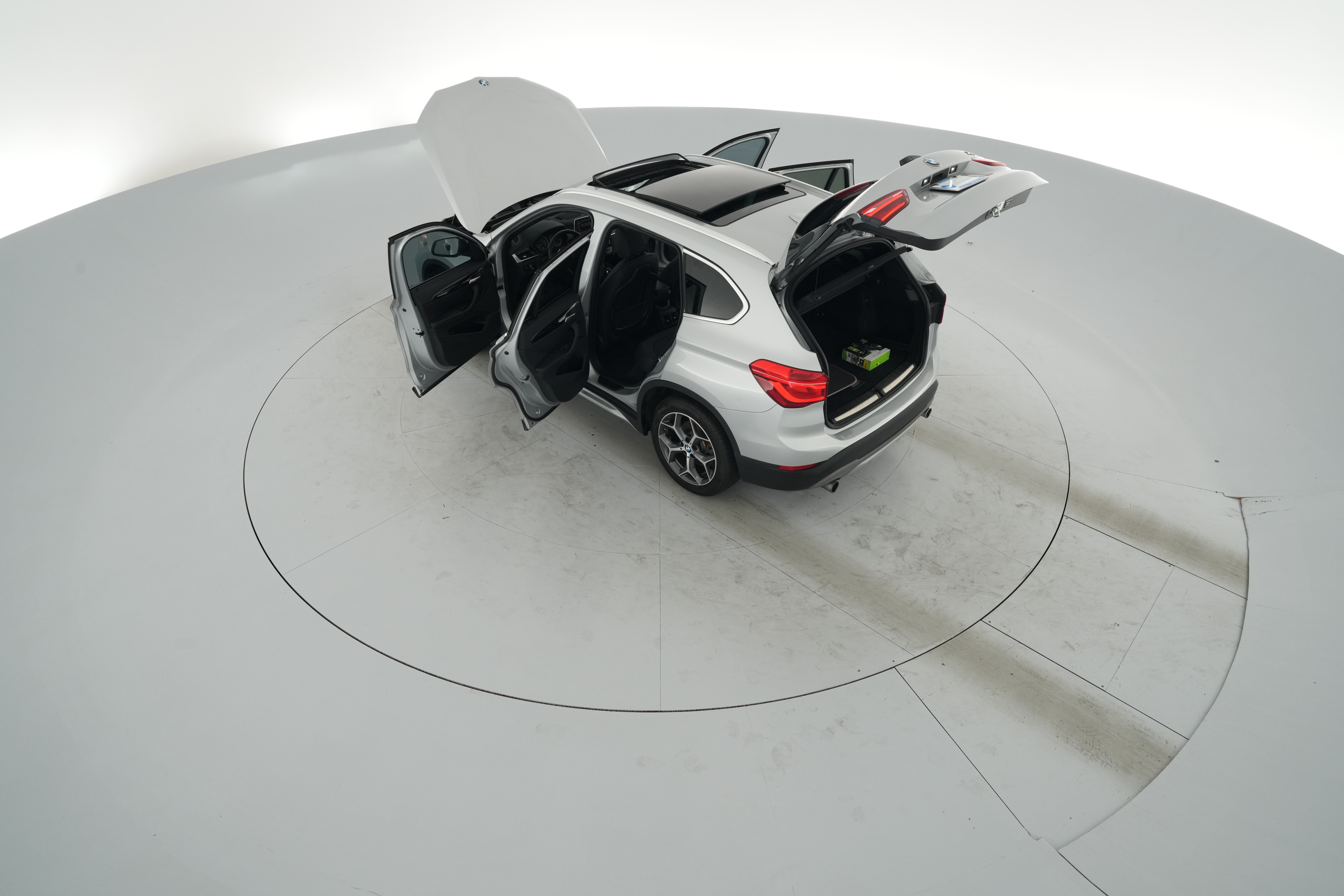 2017 BMW X1 28i - Photo 46