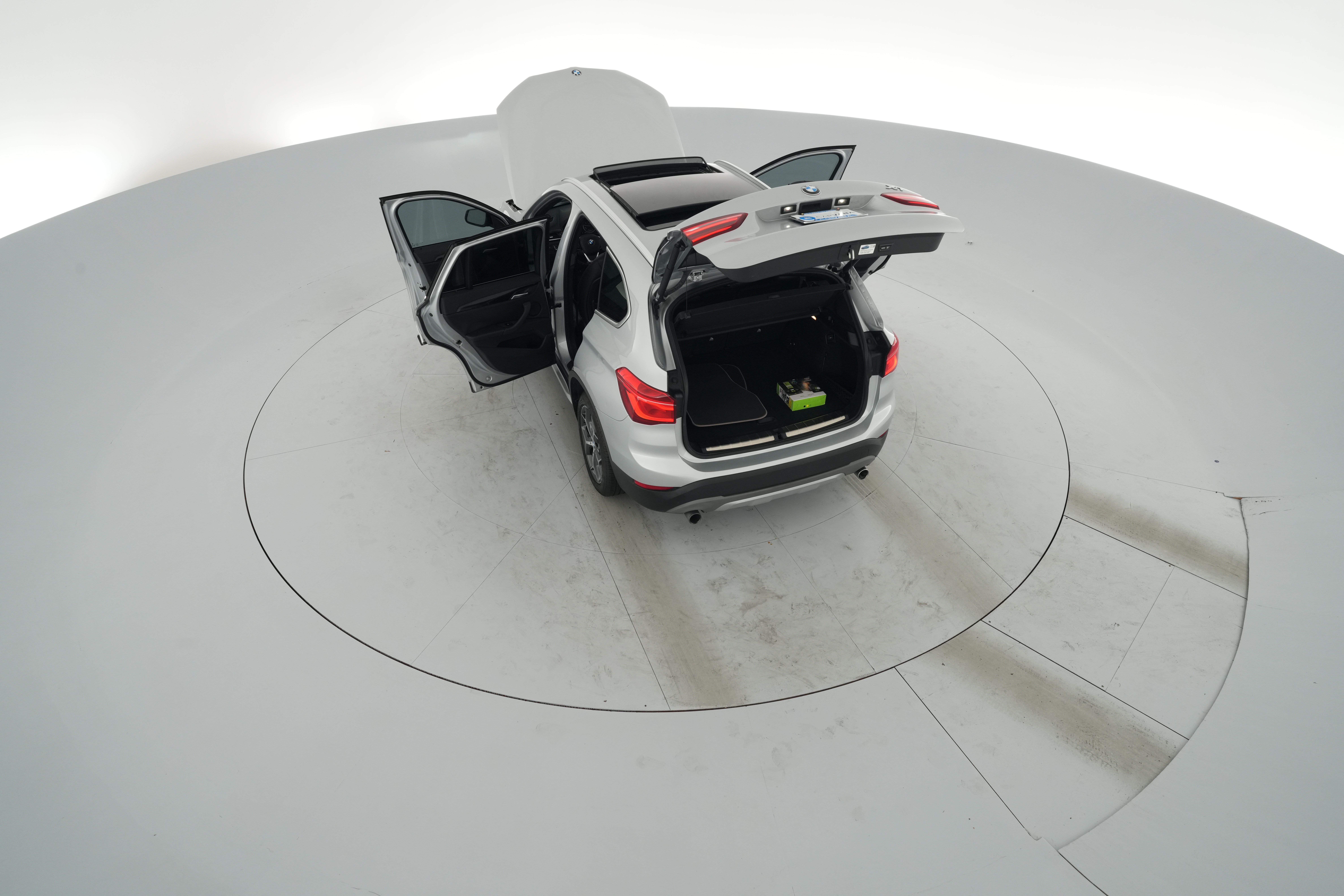 2017 BMW X1 28i - Photo 47