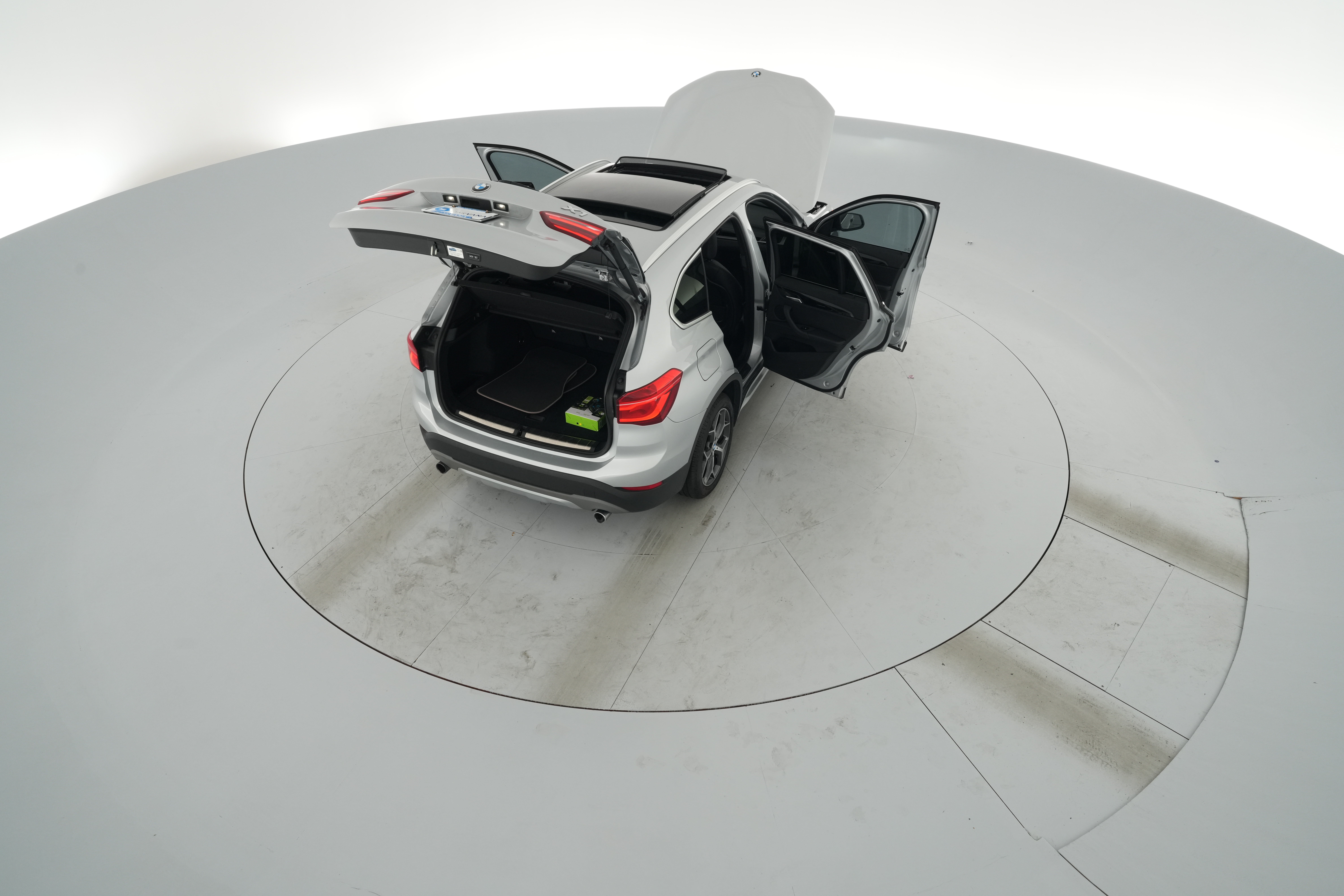 2017 BMW X1 28i - Photo 49