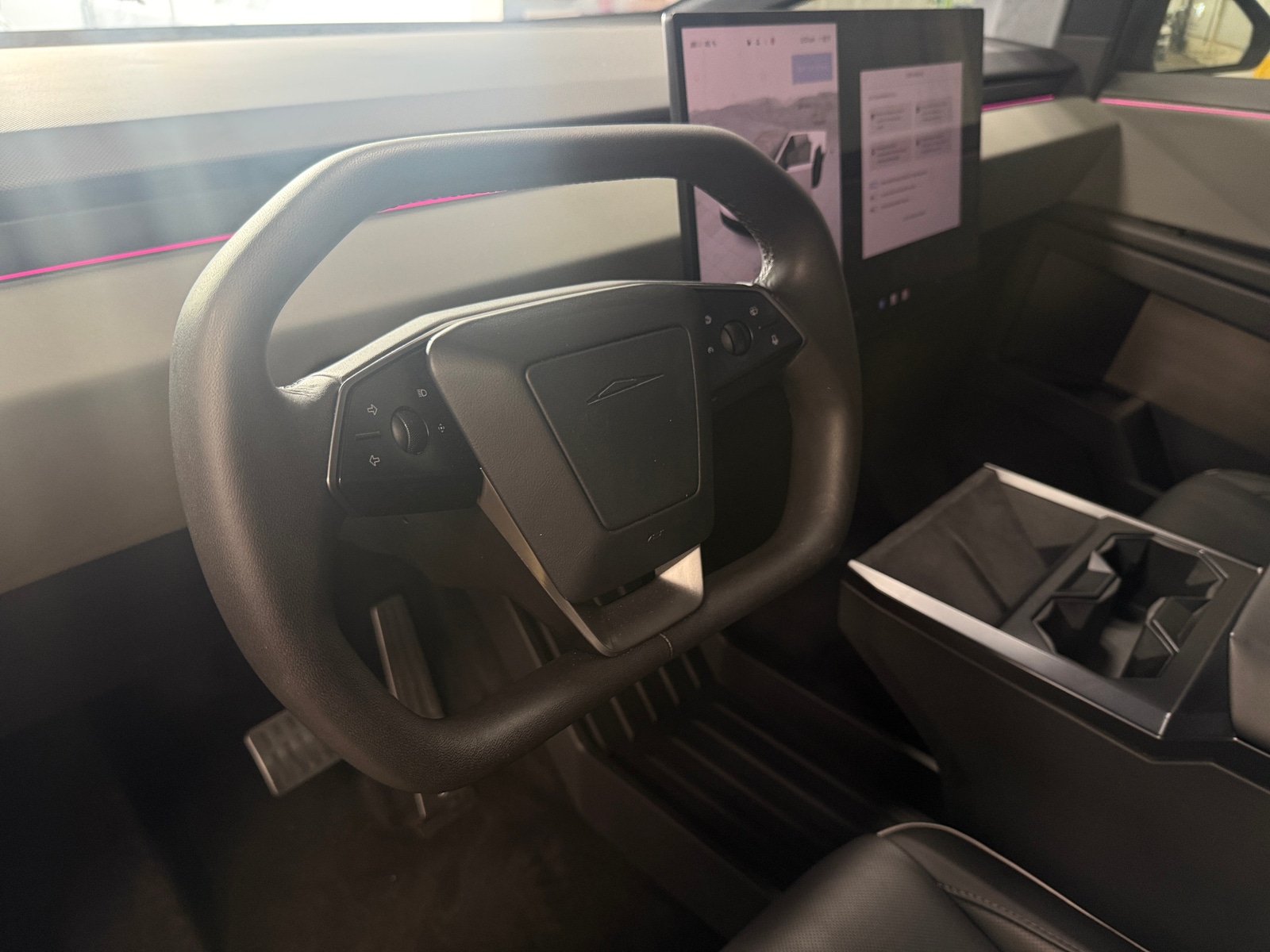 Thumbnail: 2024 Tesla Cybertruck - 4