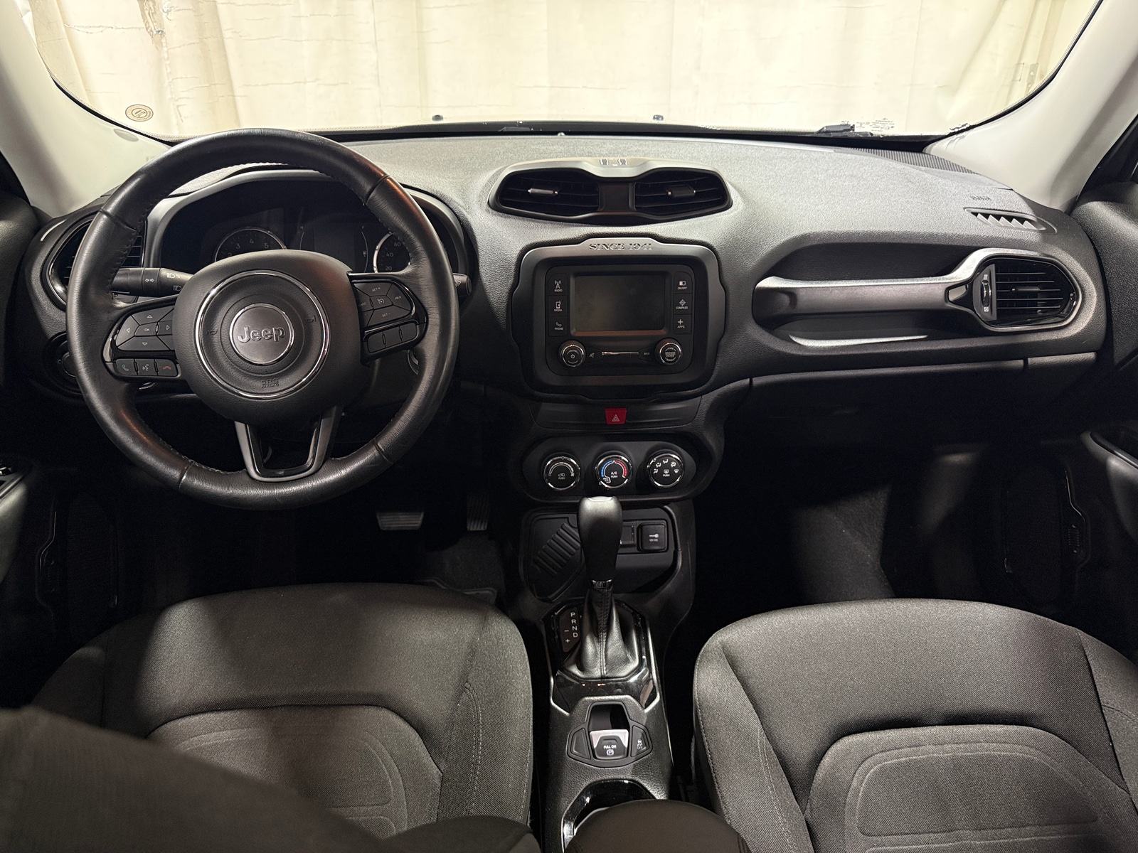Thumbnail: 2017 Jeep Renegade - 3