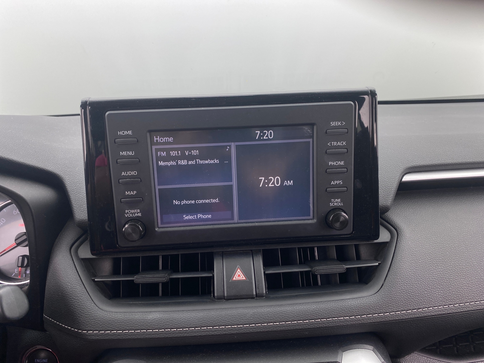 Thumbnail: 2019 Toyota RAV4 - 4
