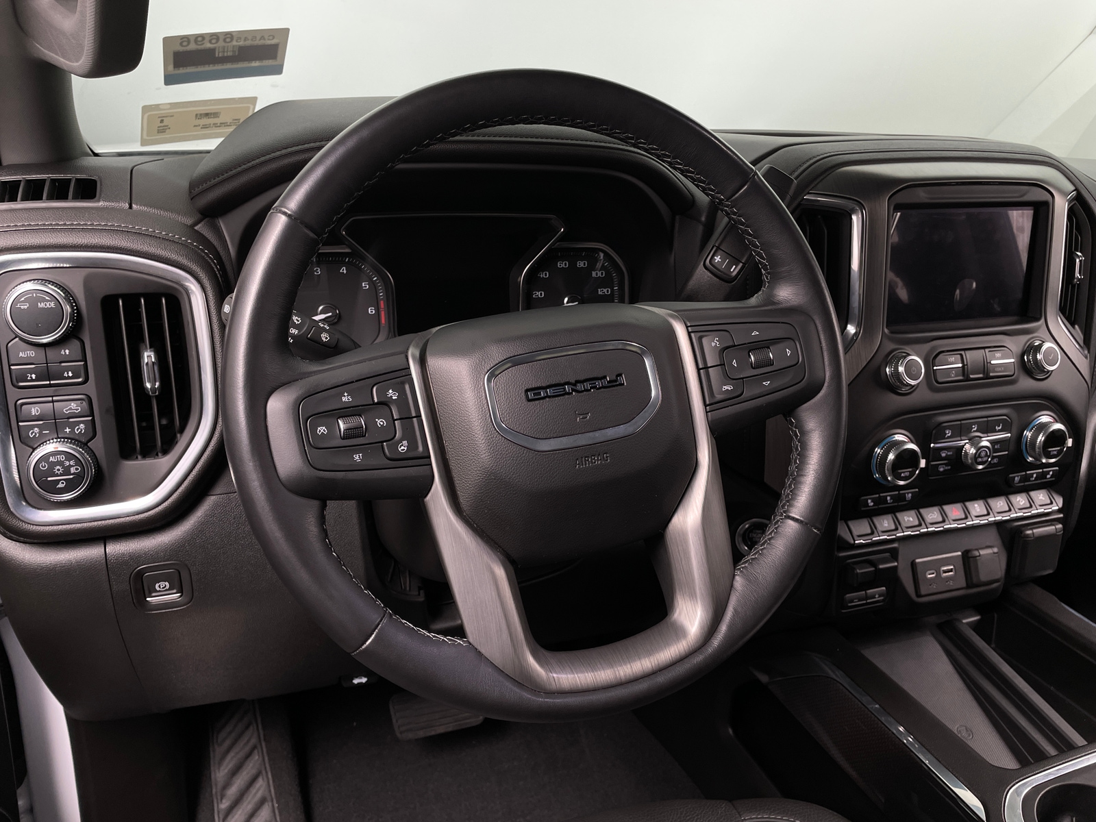 Thumbnail: 2022 GMC Sierra 2500 - 4