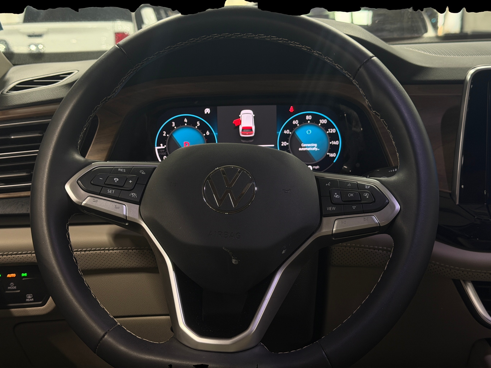 Thumbnail: 2024 Volkswagen Atlas - 4