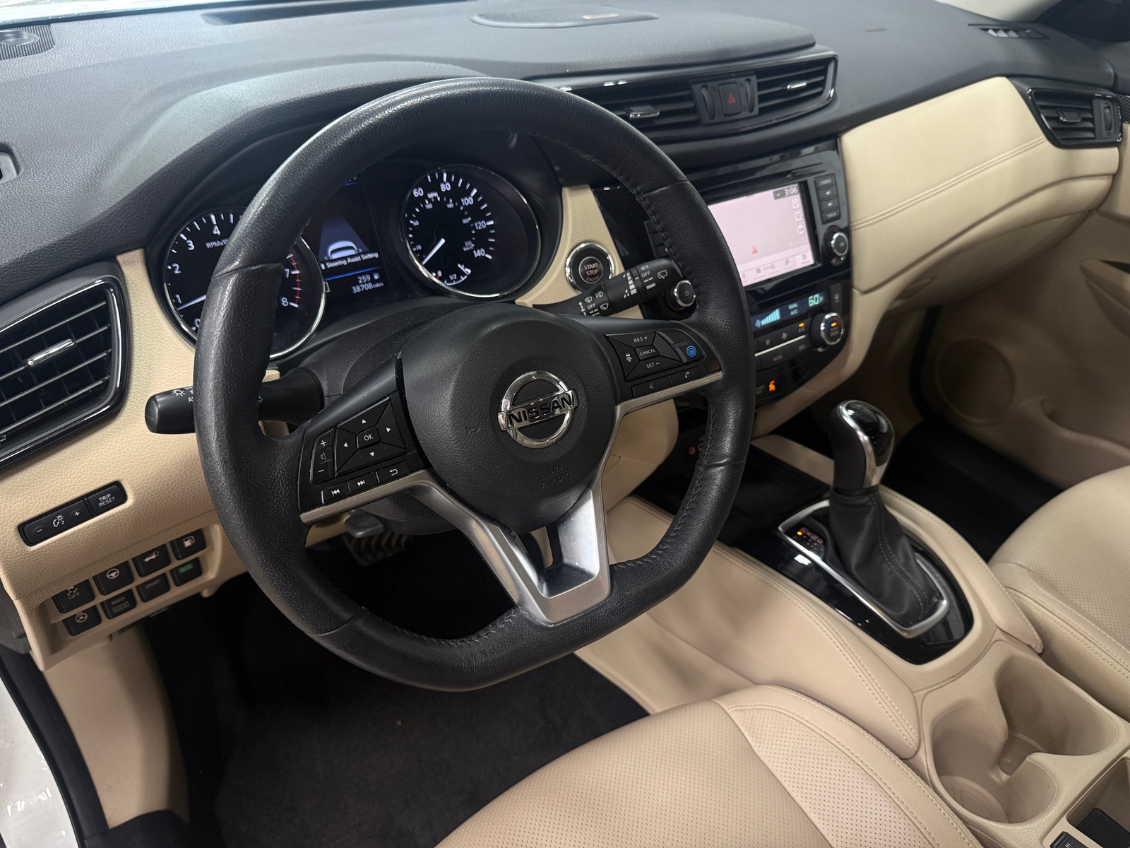 Thumbnail: 2019 Nissan Rogue - 4