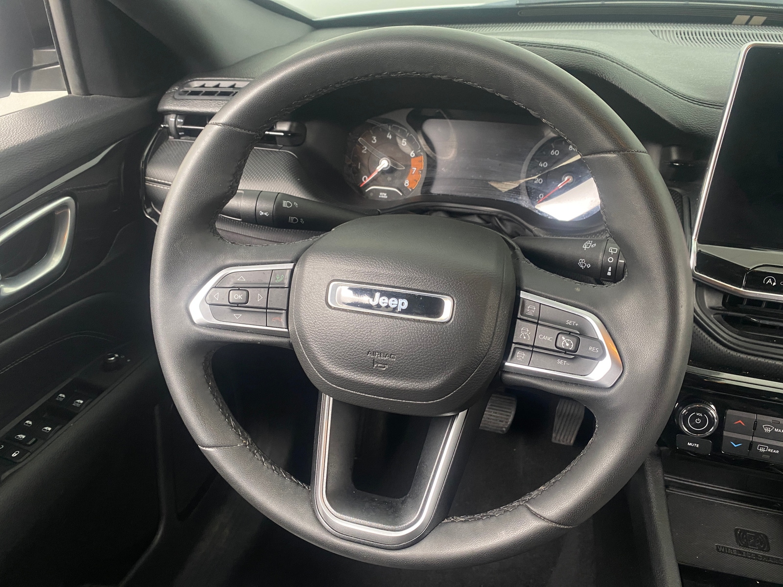 Thumbnail: 2023 Jeep Compass - 5