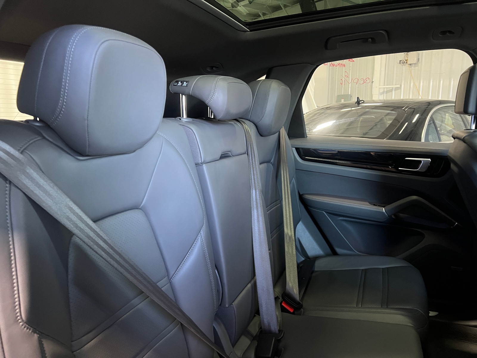 Thumbnail: 2020 Porsche Cayenne - 5