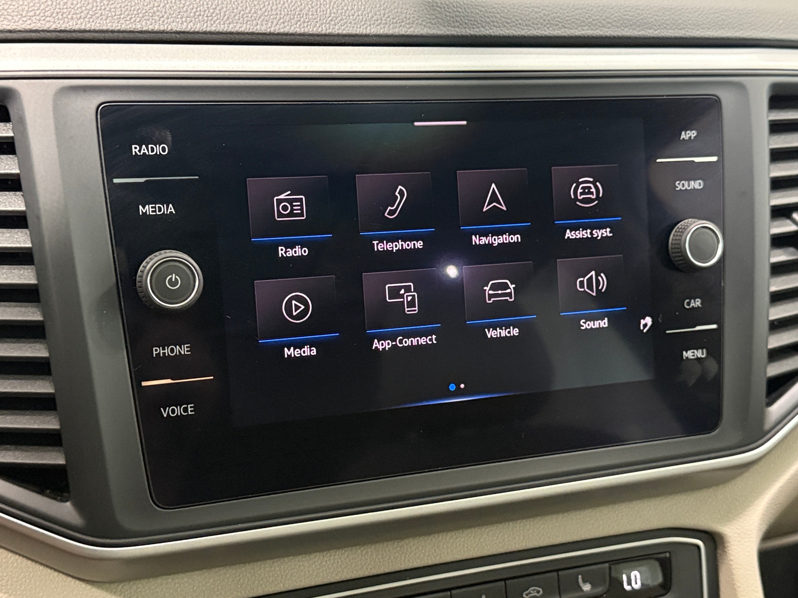 Thumbnail: 2021 Volkswagen Atlas - 3