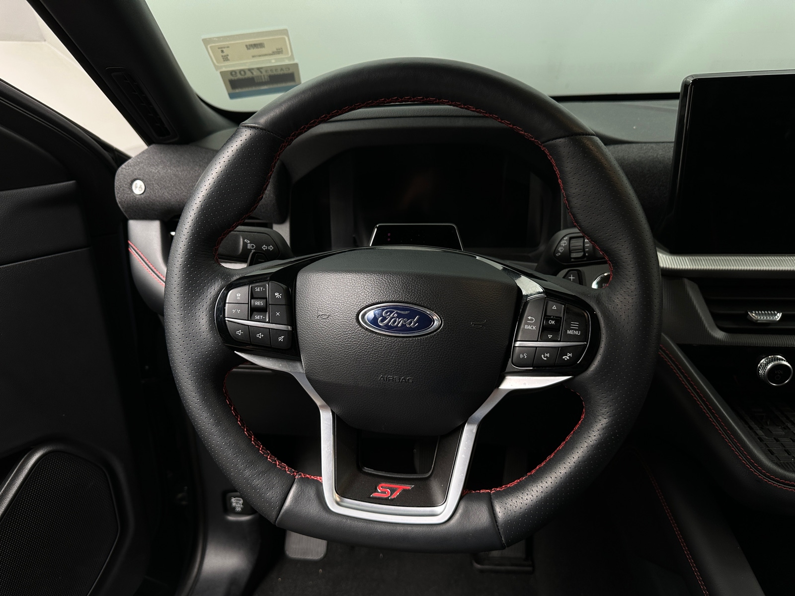 Thumbnail: 2025 Ford Explorer - 4