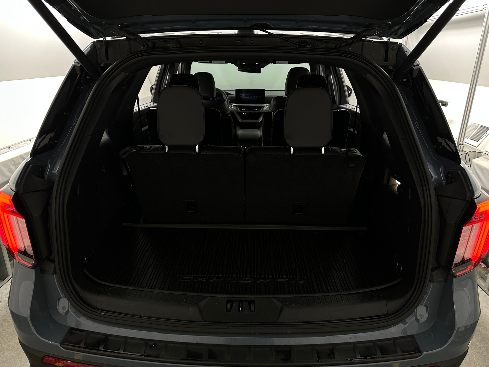 Thumbnail: 2025 Ford Explorer - 6