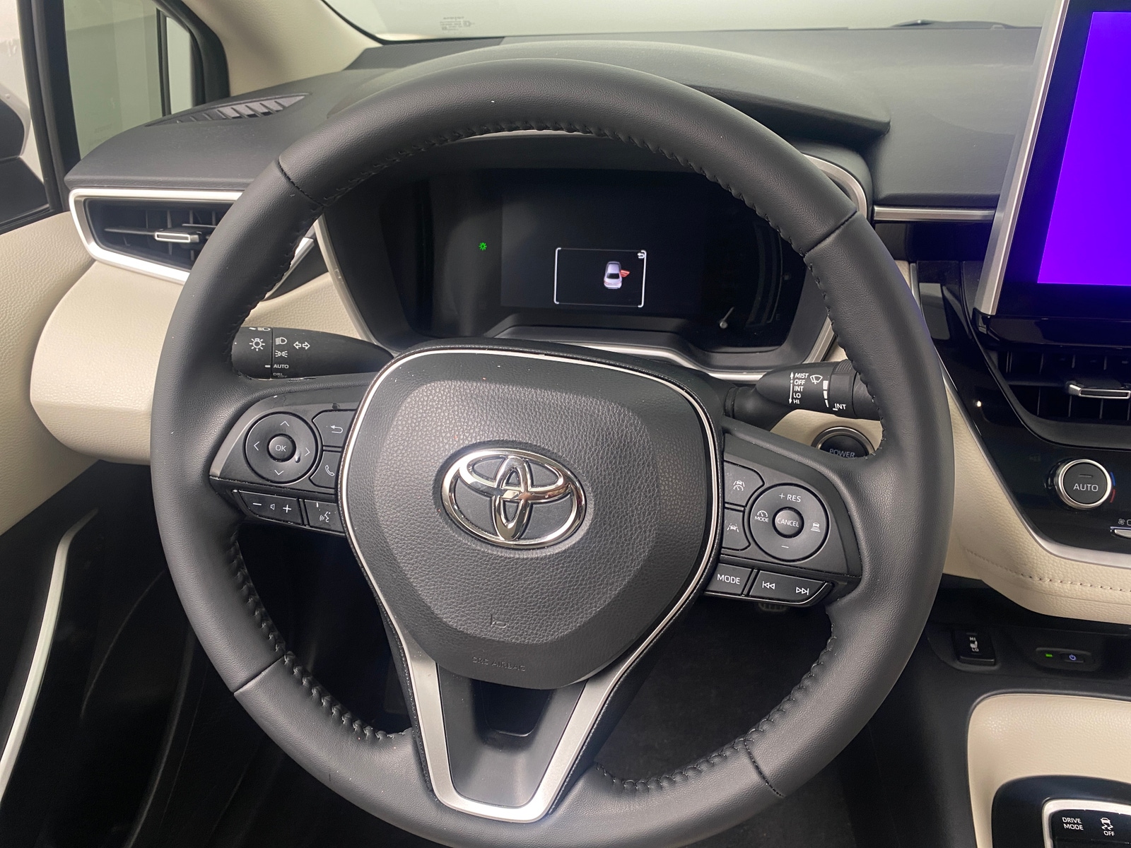 Thumbnail: 2025 Toyota Corolla - 4