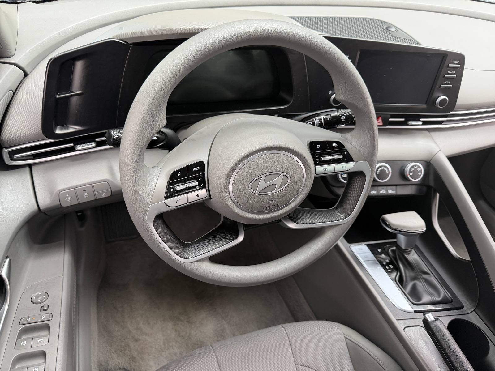 Thumbnail: 2025 Hyundai Elantra - 5