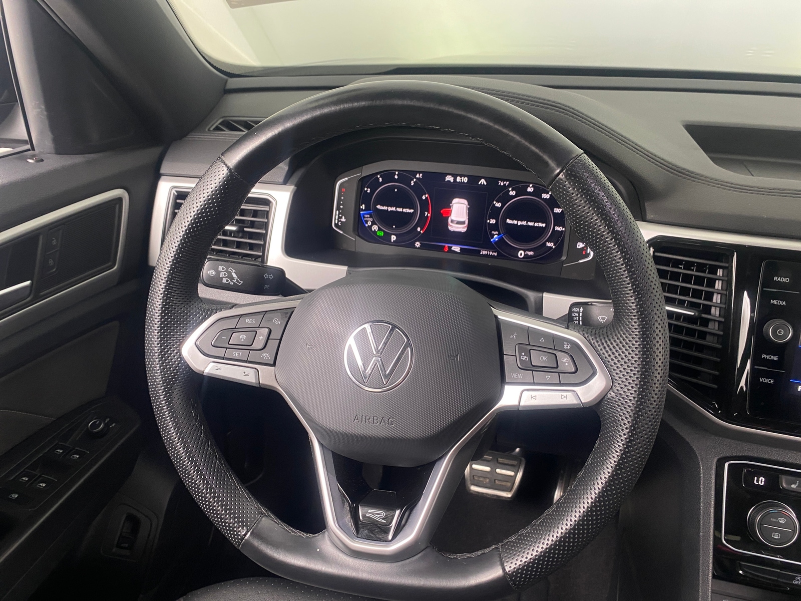 Thumbnail: 2023 Volkswagen Atlas - 4