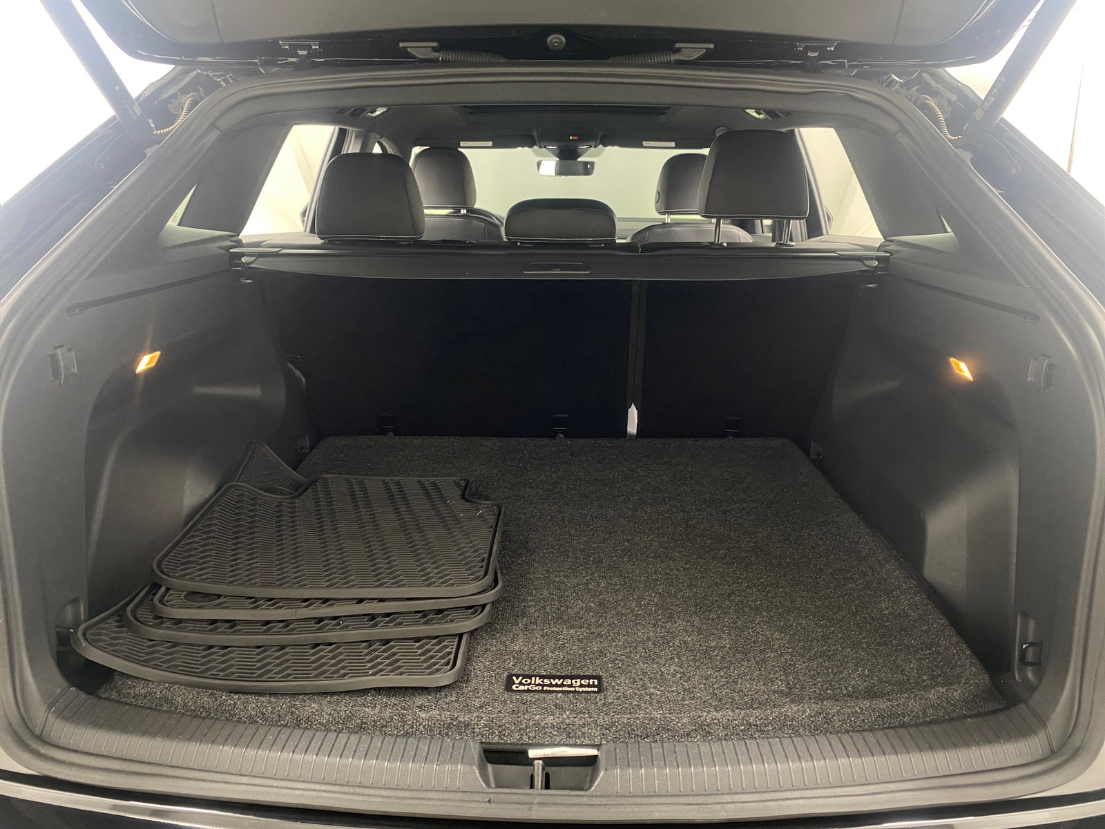 Thumbnail: 2023 Volkswagen Atlas - 6