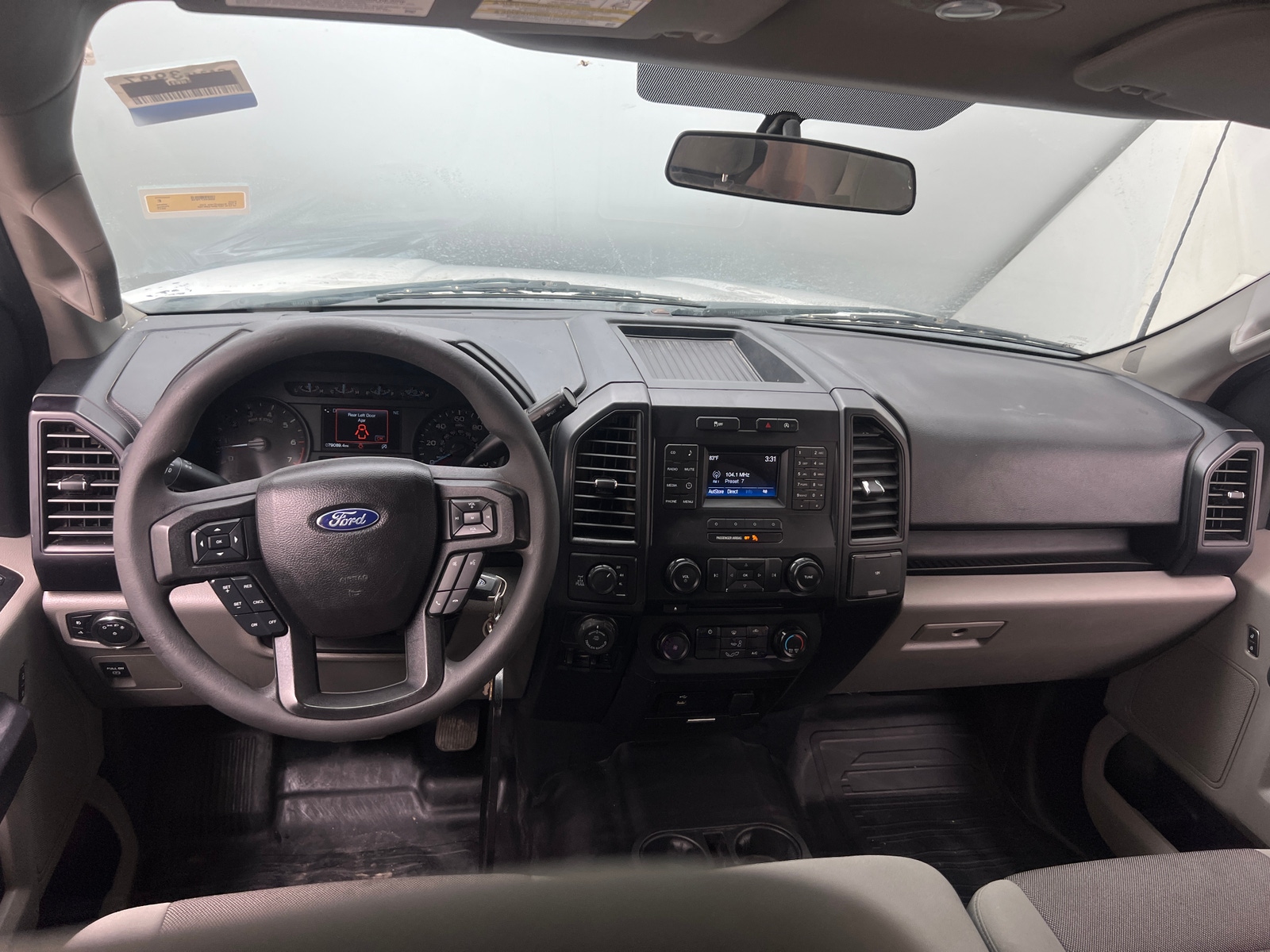 Thumbnail: 2017 Ford Econoline - 3