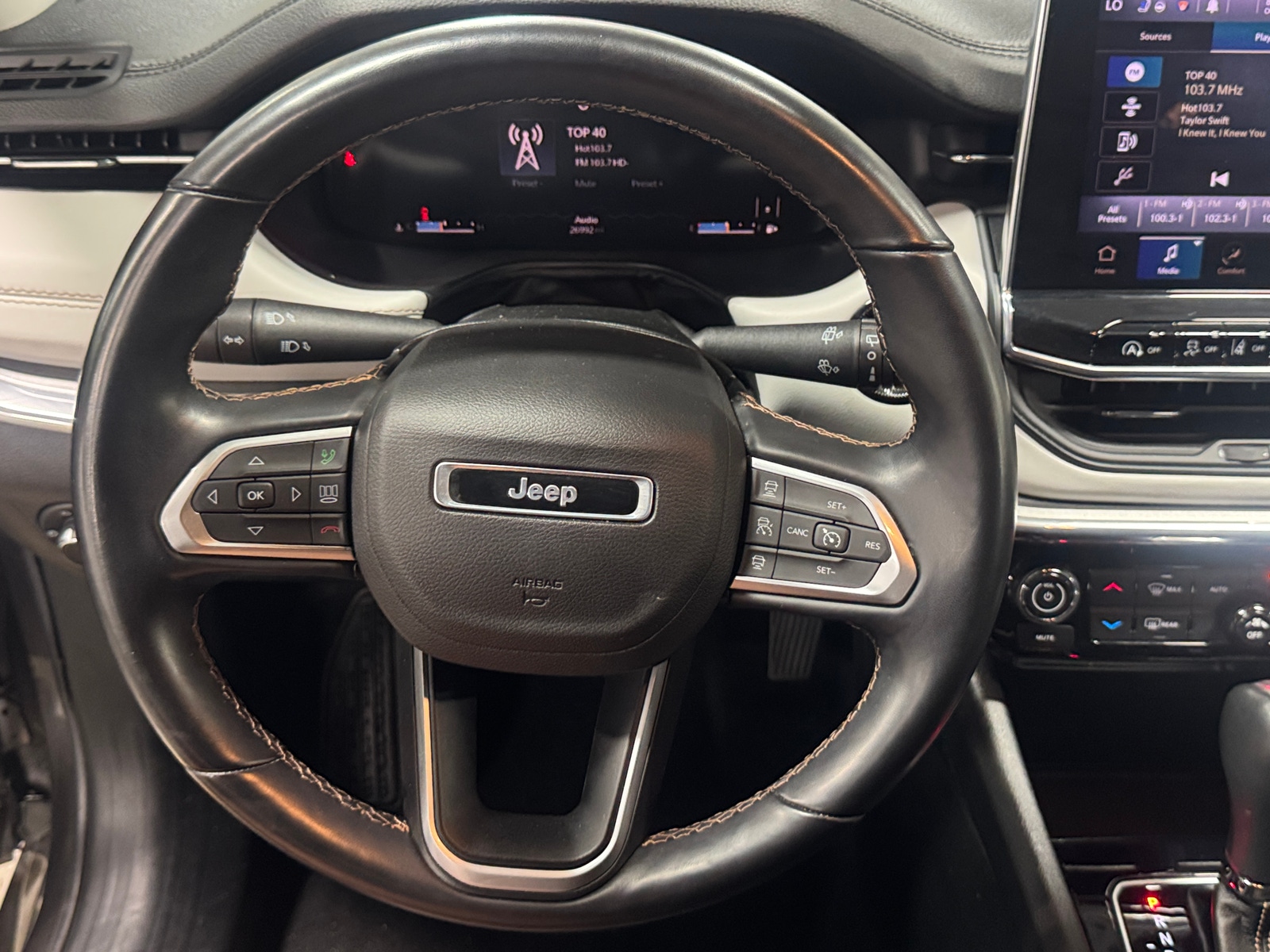 Thumbnail: 2022 Jeep Compass - 4