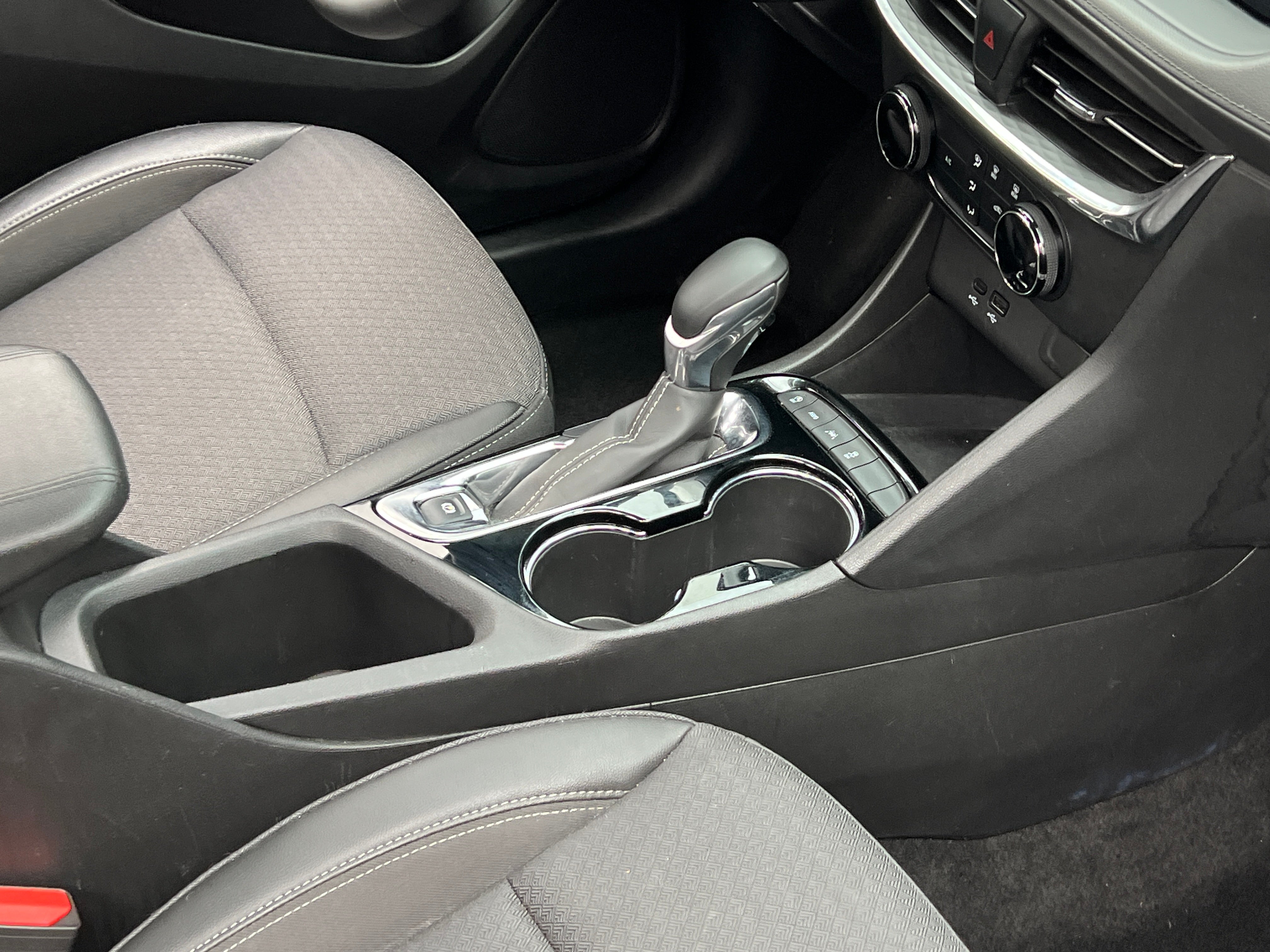 2025 Buick Encore GX Preferred - Photo 9