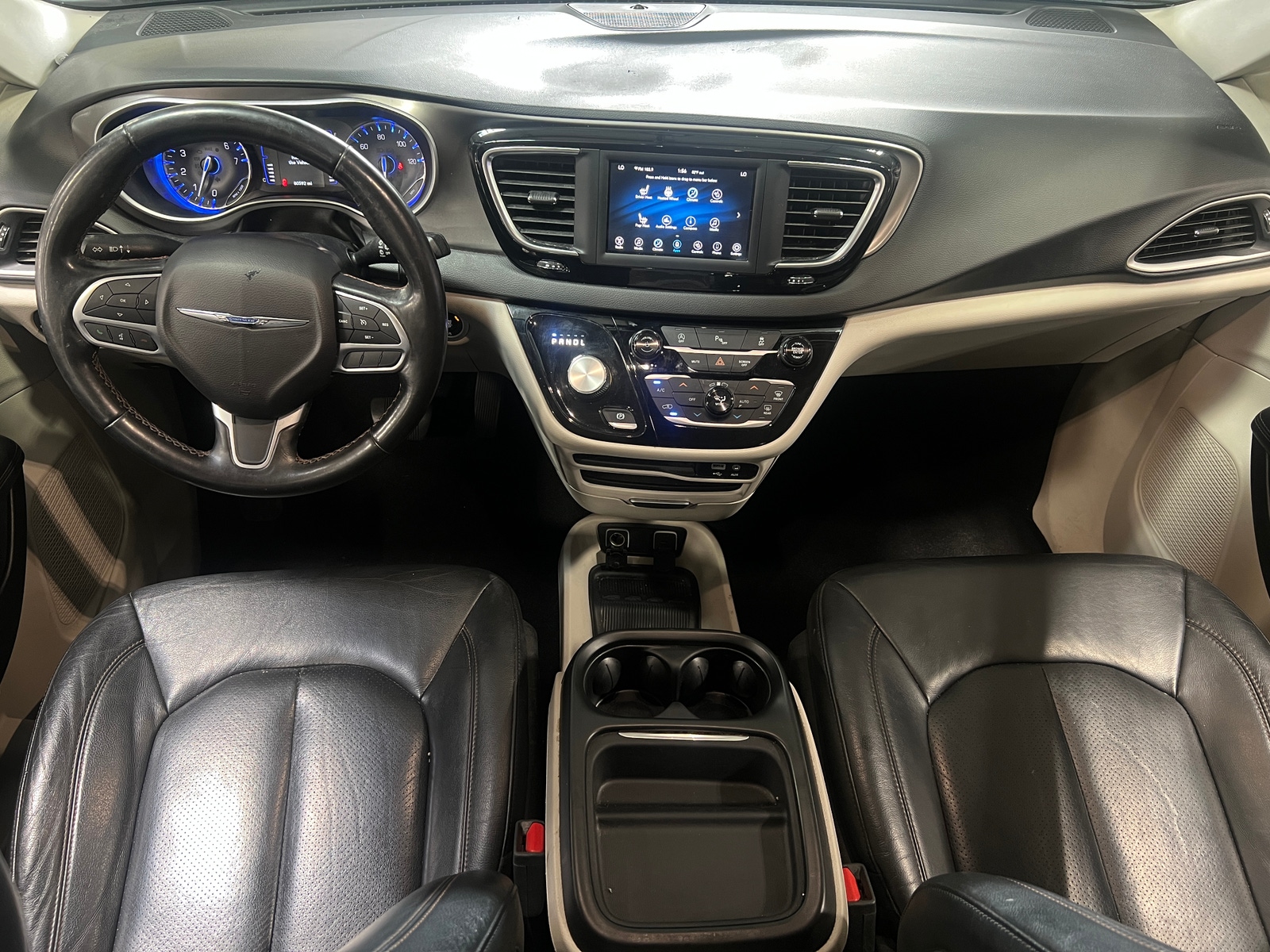 Thumbnail: 2020 Chrysler Pacifica - 2