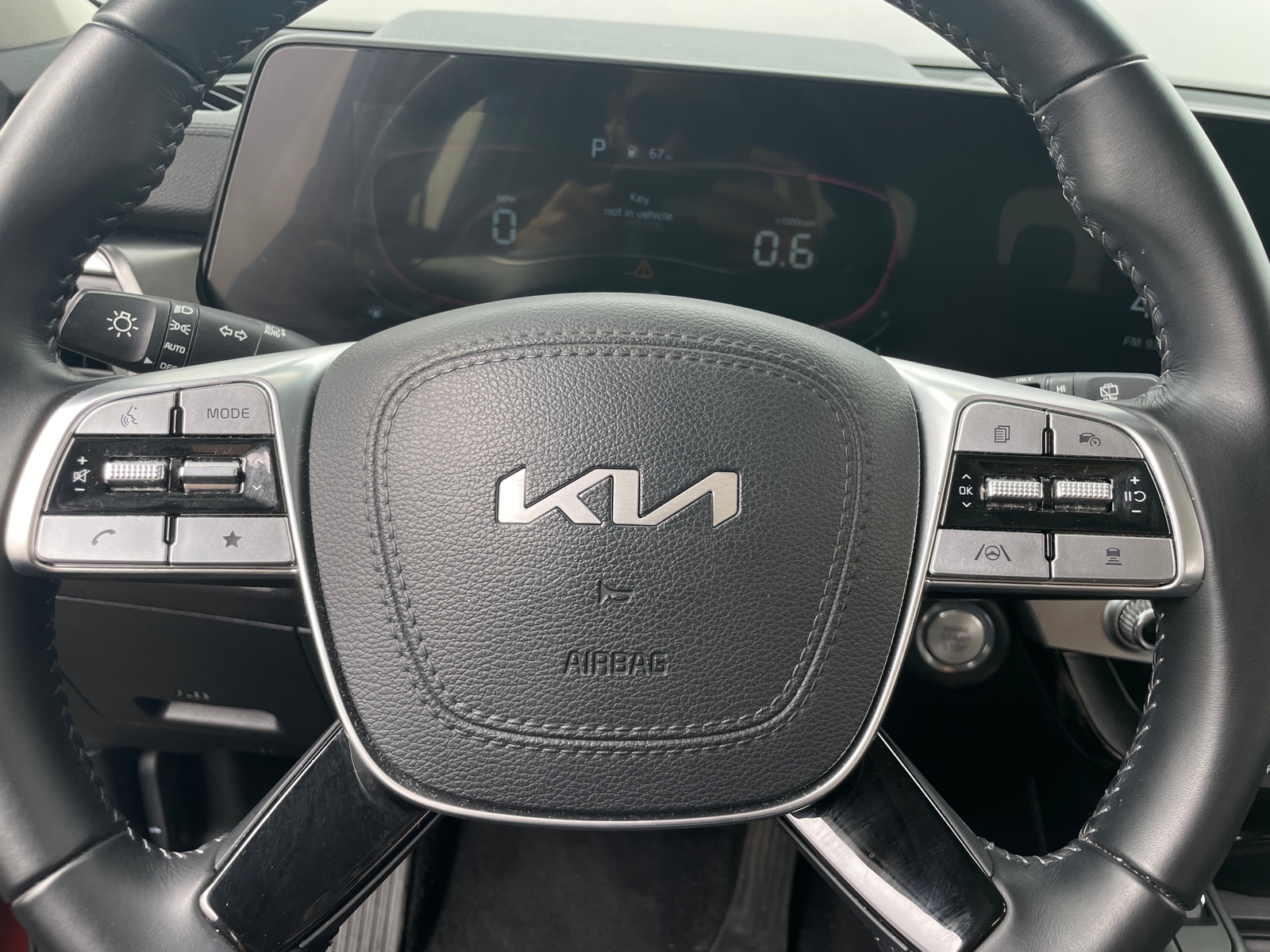Thumbnail: 2023 Kia Telluride - 4