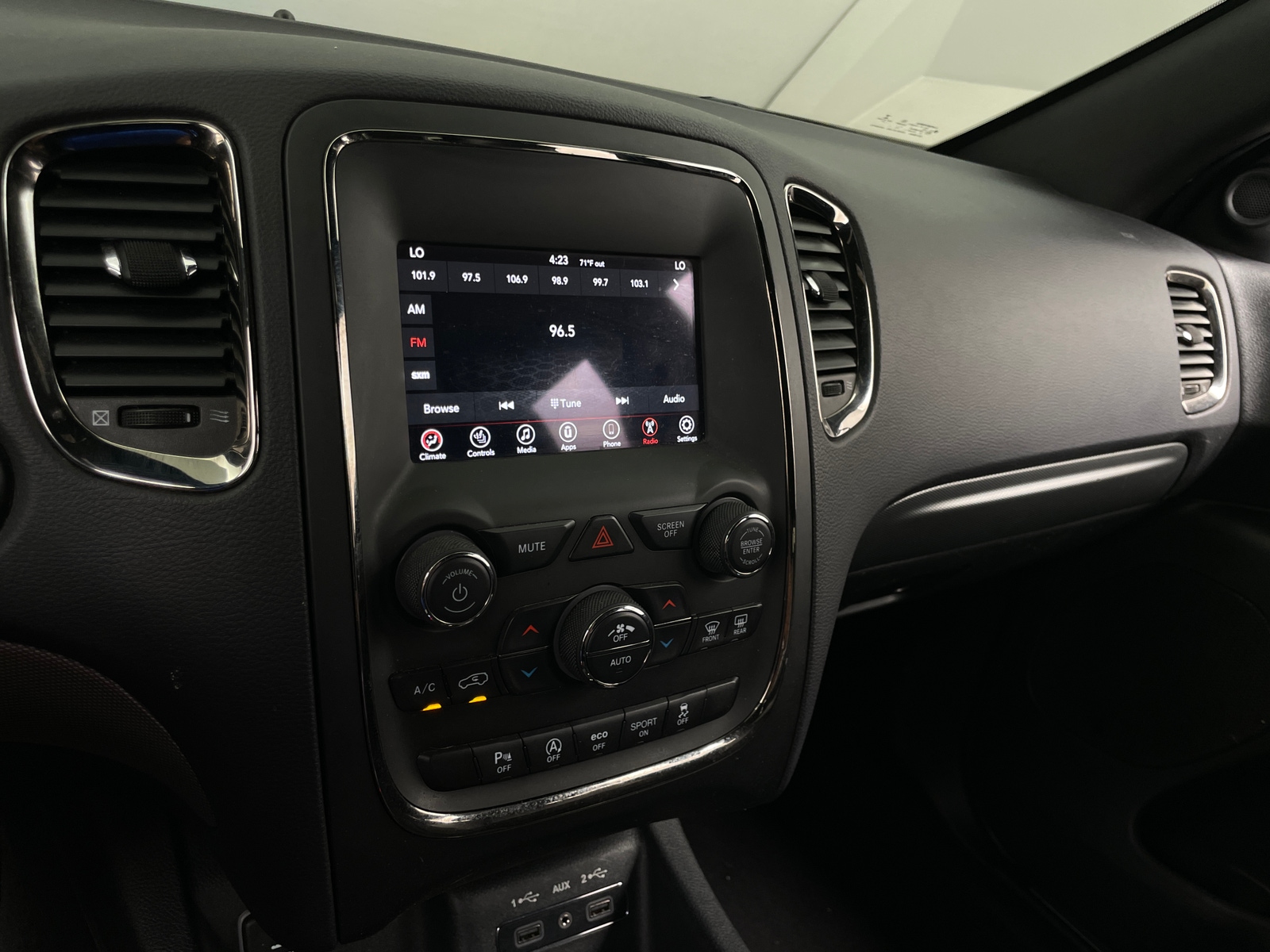 Thumbnail: 2020 Dodge Durango - 3