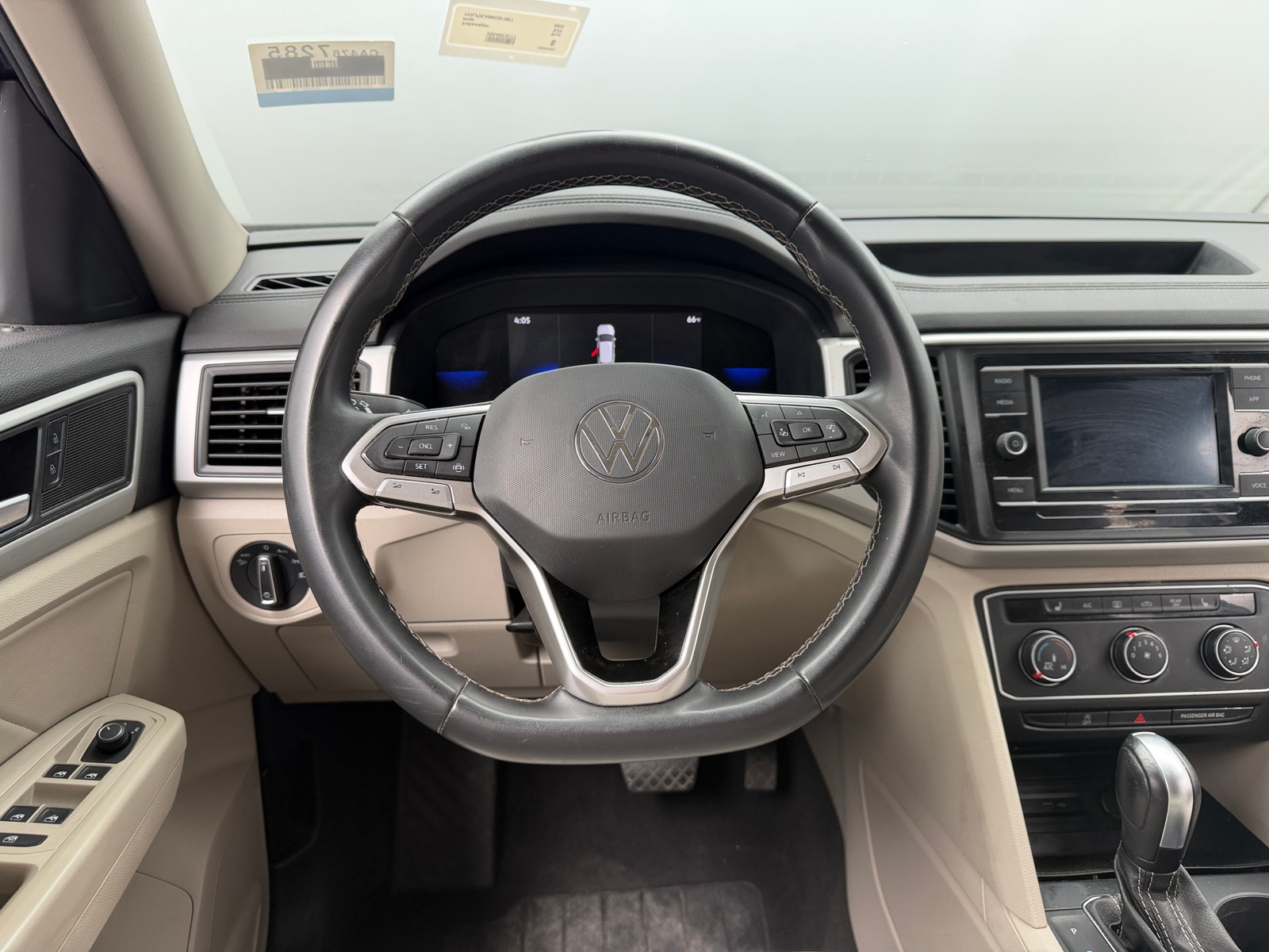 Thumbnail: 2022 Volkswagen Atlas - 4