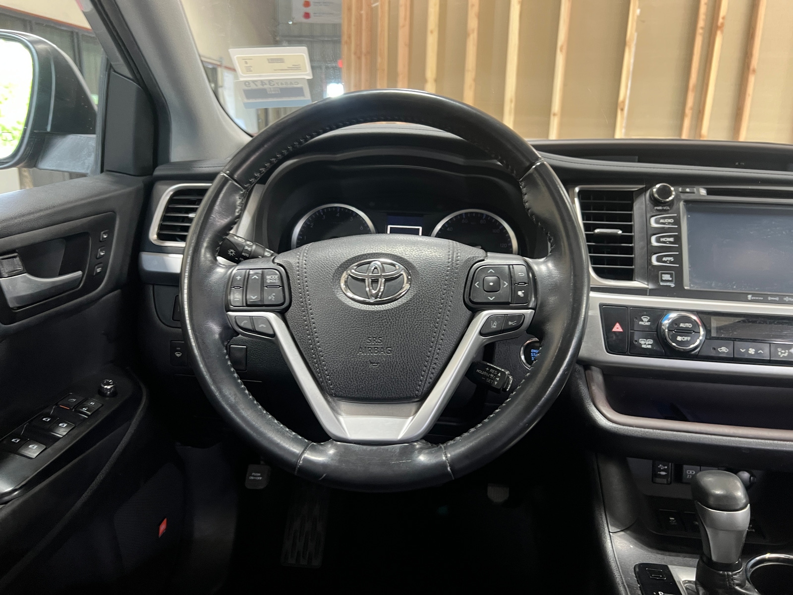 Thumbnail: 2019 Toyota Highlander - 4
