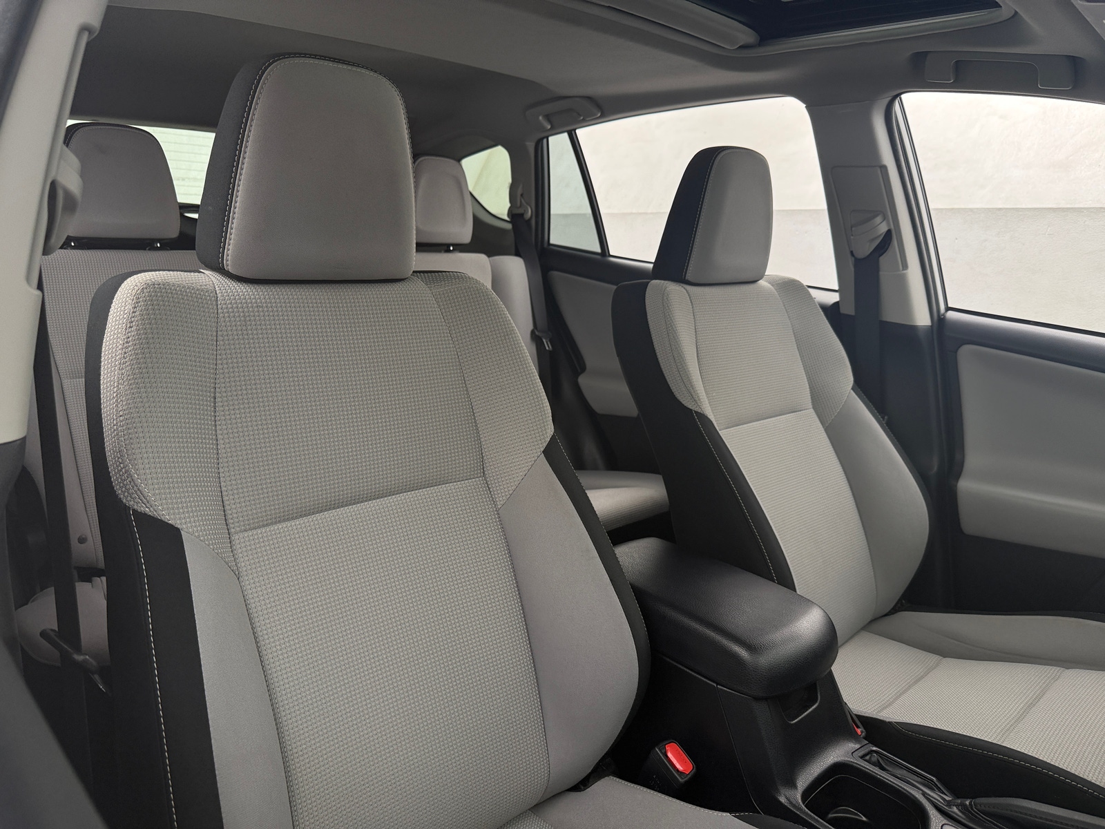 Thumbnail: 2018 Toyota RAV4 - 2