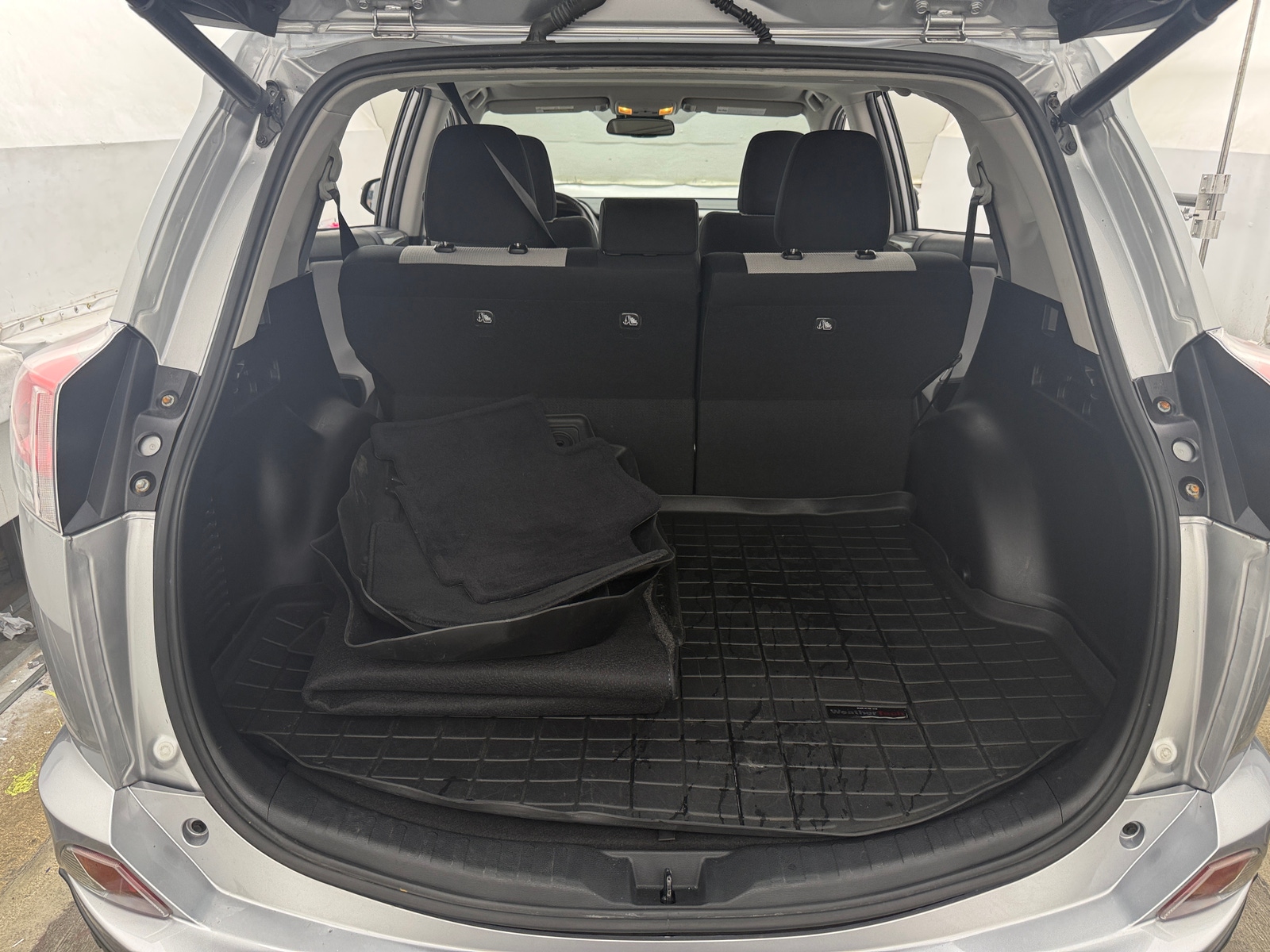 Thumbnail: 2018 Toyota RAV4 - 7