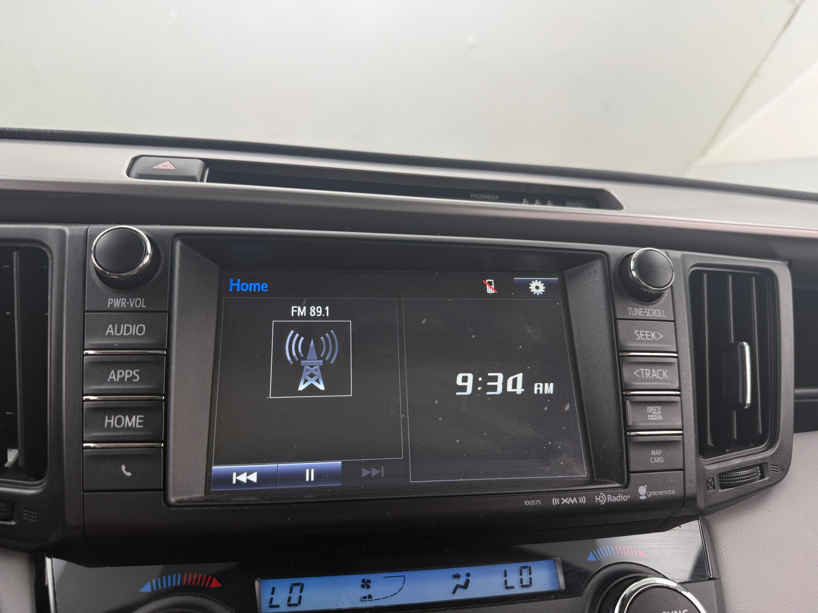 Thumbnail: 2018 Toyota RAV4 - 4
